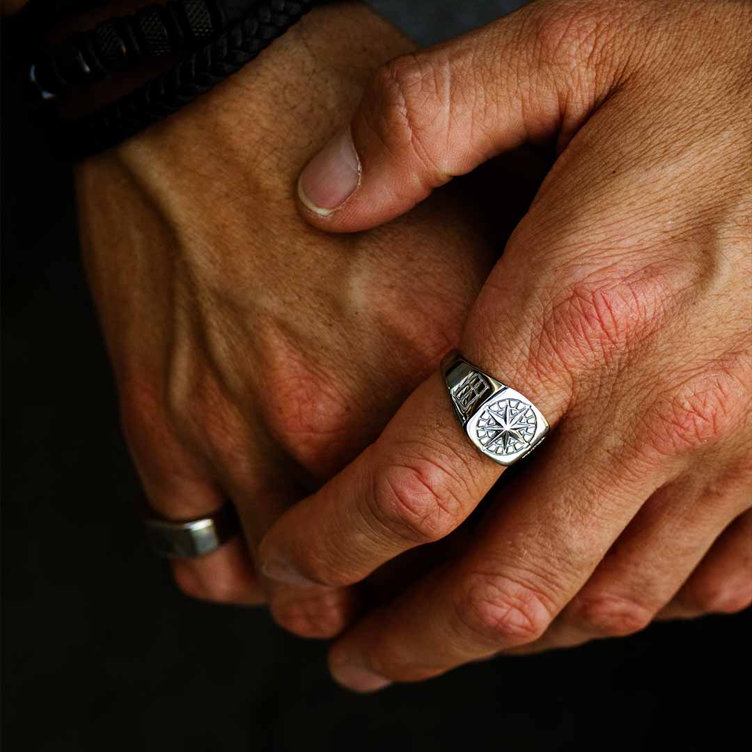 COMPASS SIGNATURE RING (SILVER)