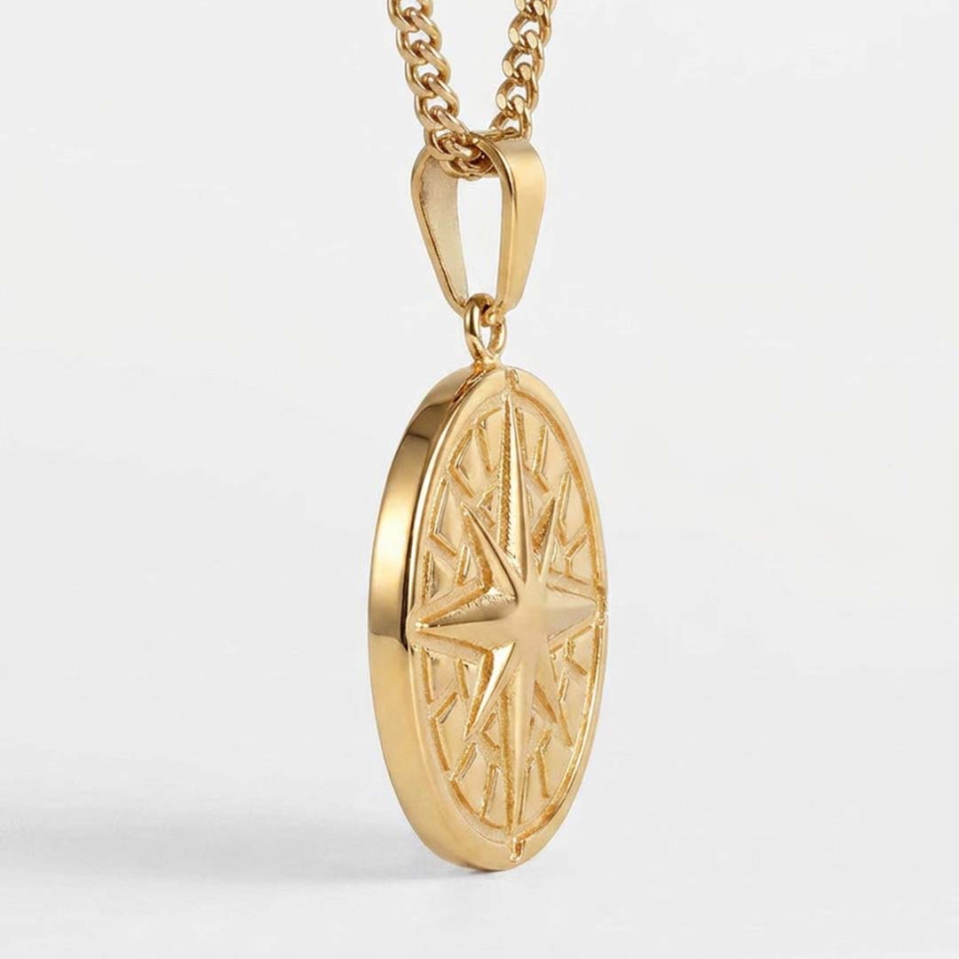 NL Compass pendant 2.0 - Gold-toned