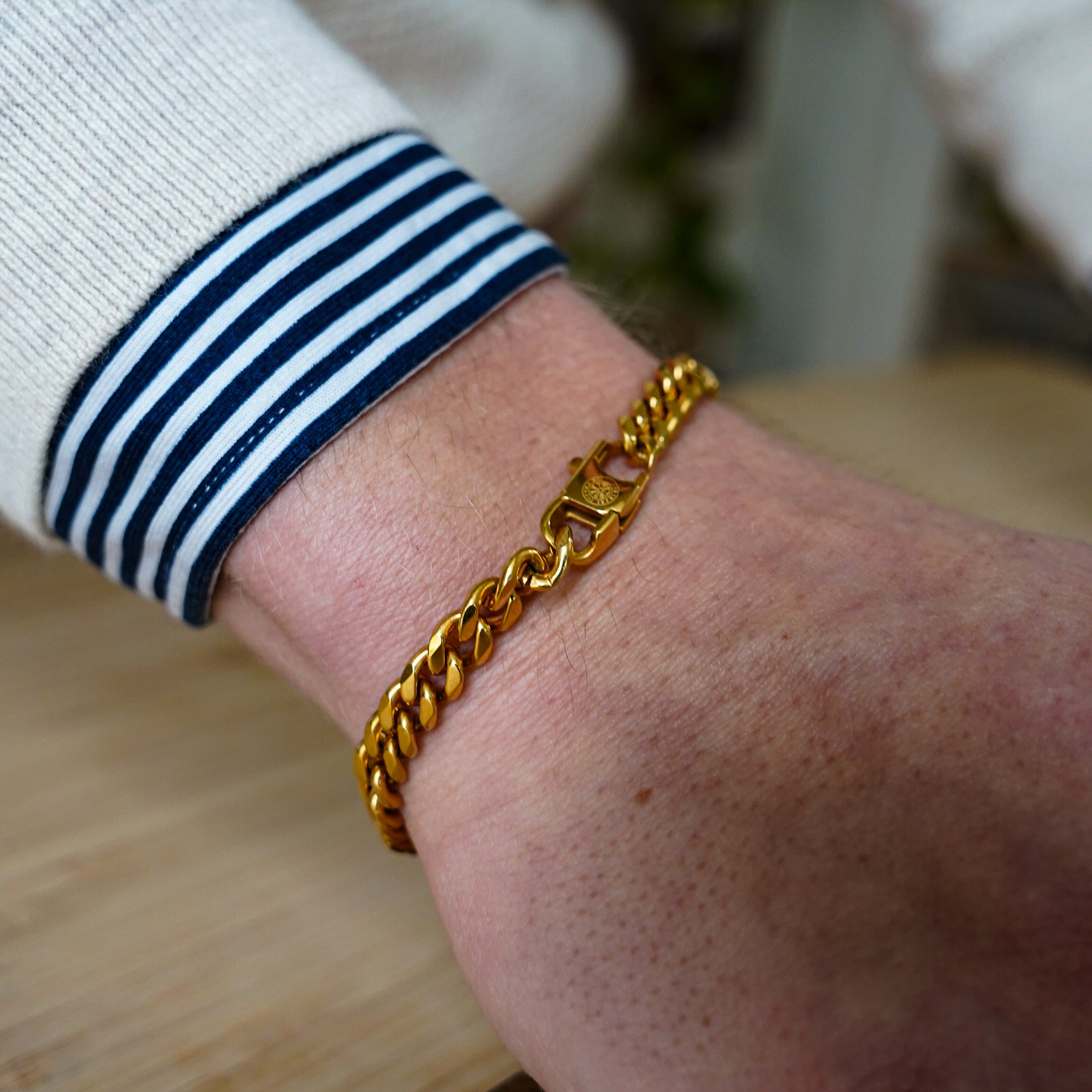 Sequence bracelet - Gold tone