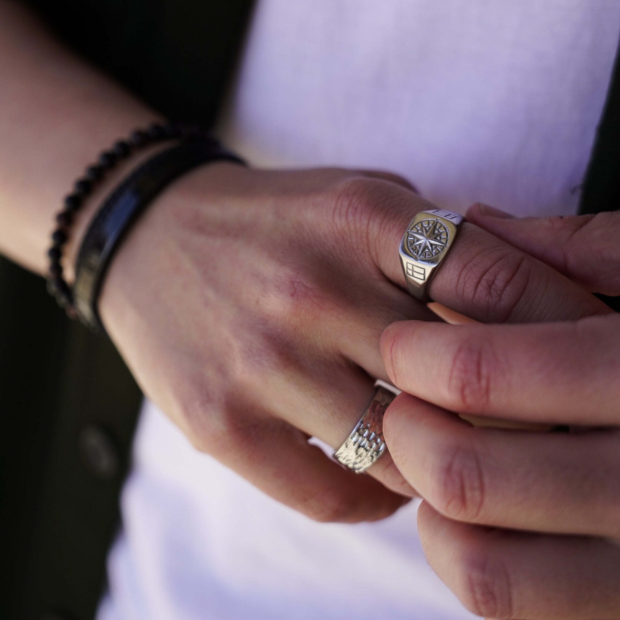 Compass Signature - Silver-toned ring