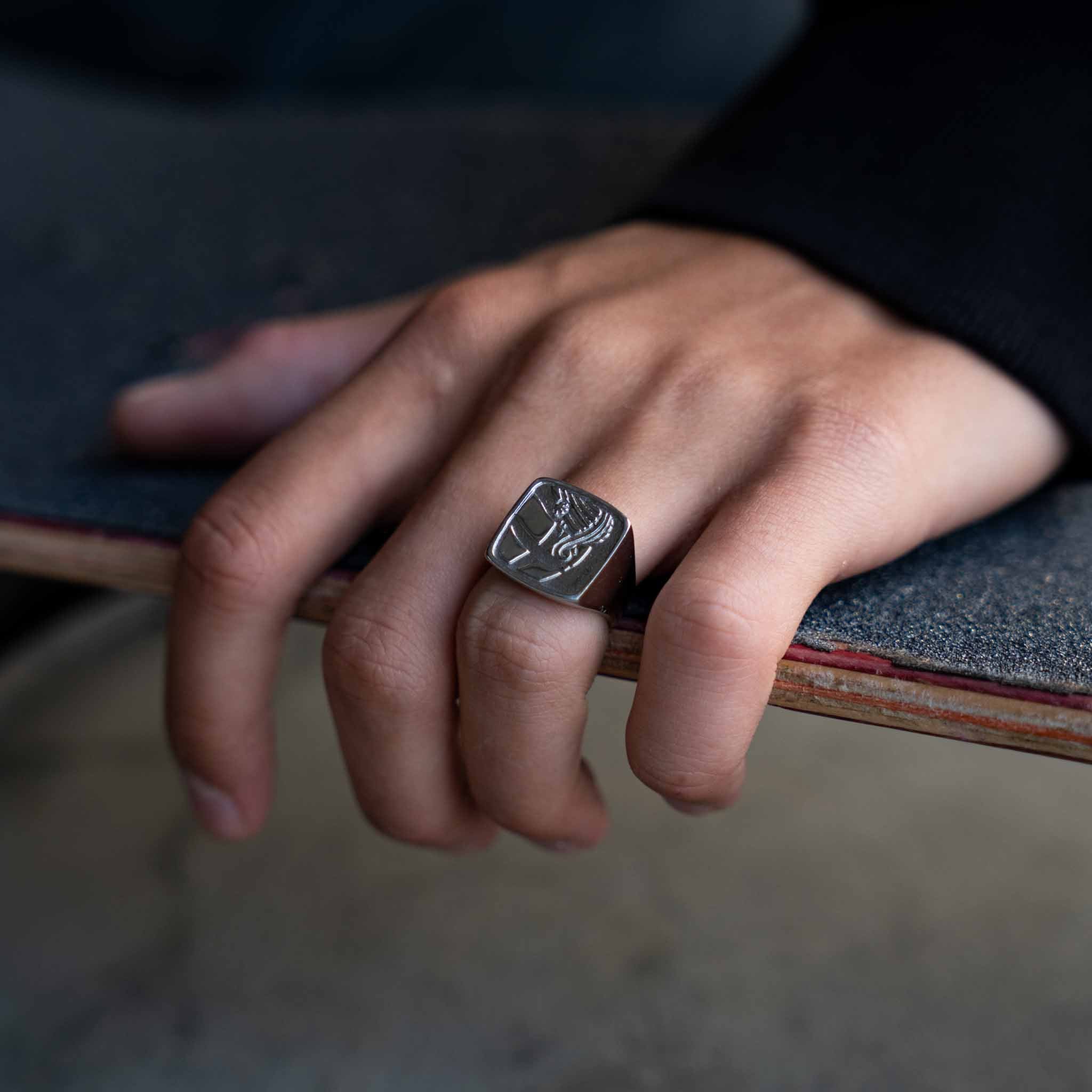 EXPLORER OVERSIZE SIGNATURE RING (SILVER)