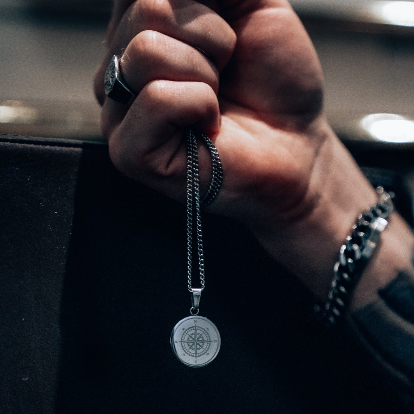 NL Compass pendant - Silver-toned