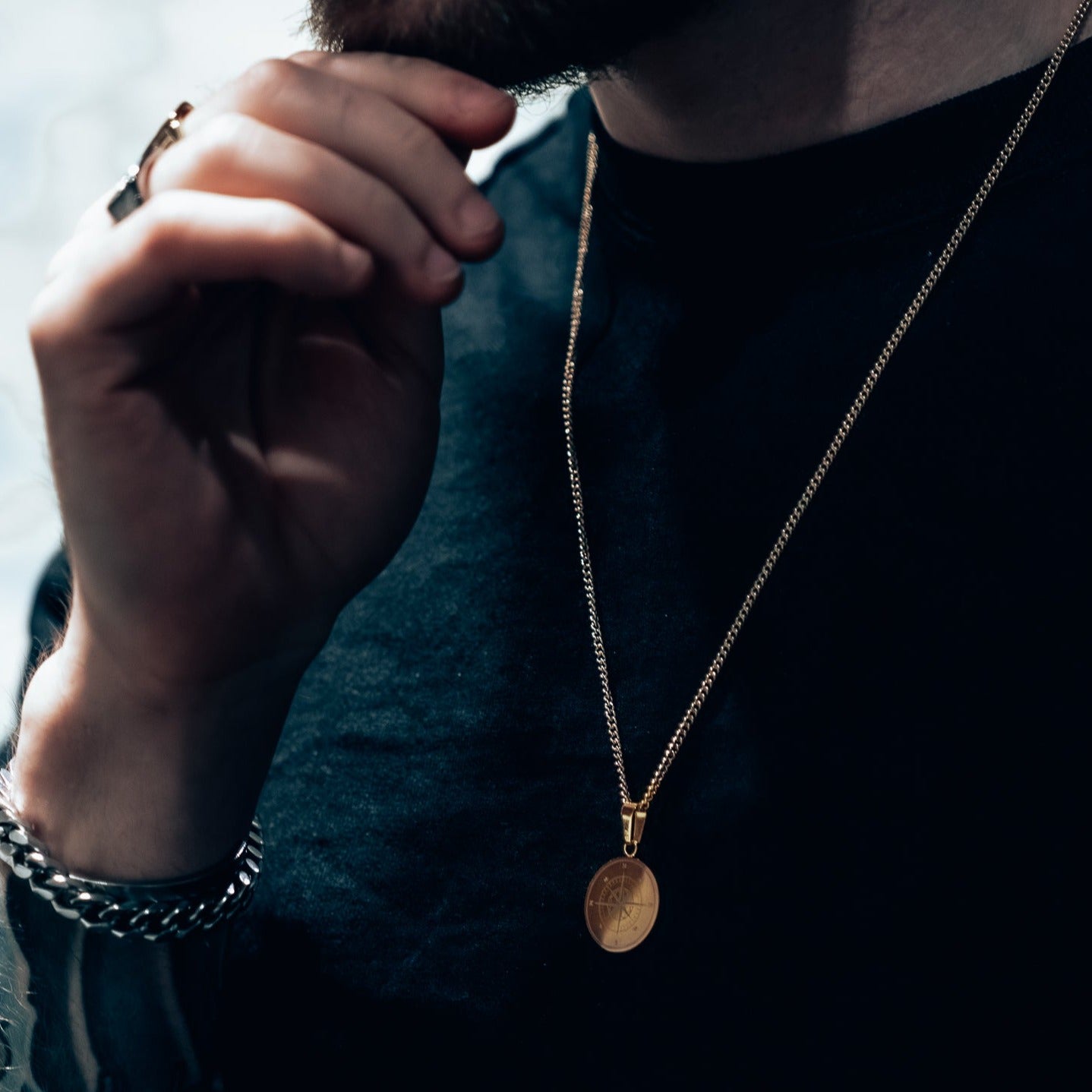 Compass Pendant - Gold-toned