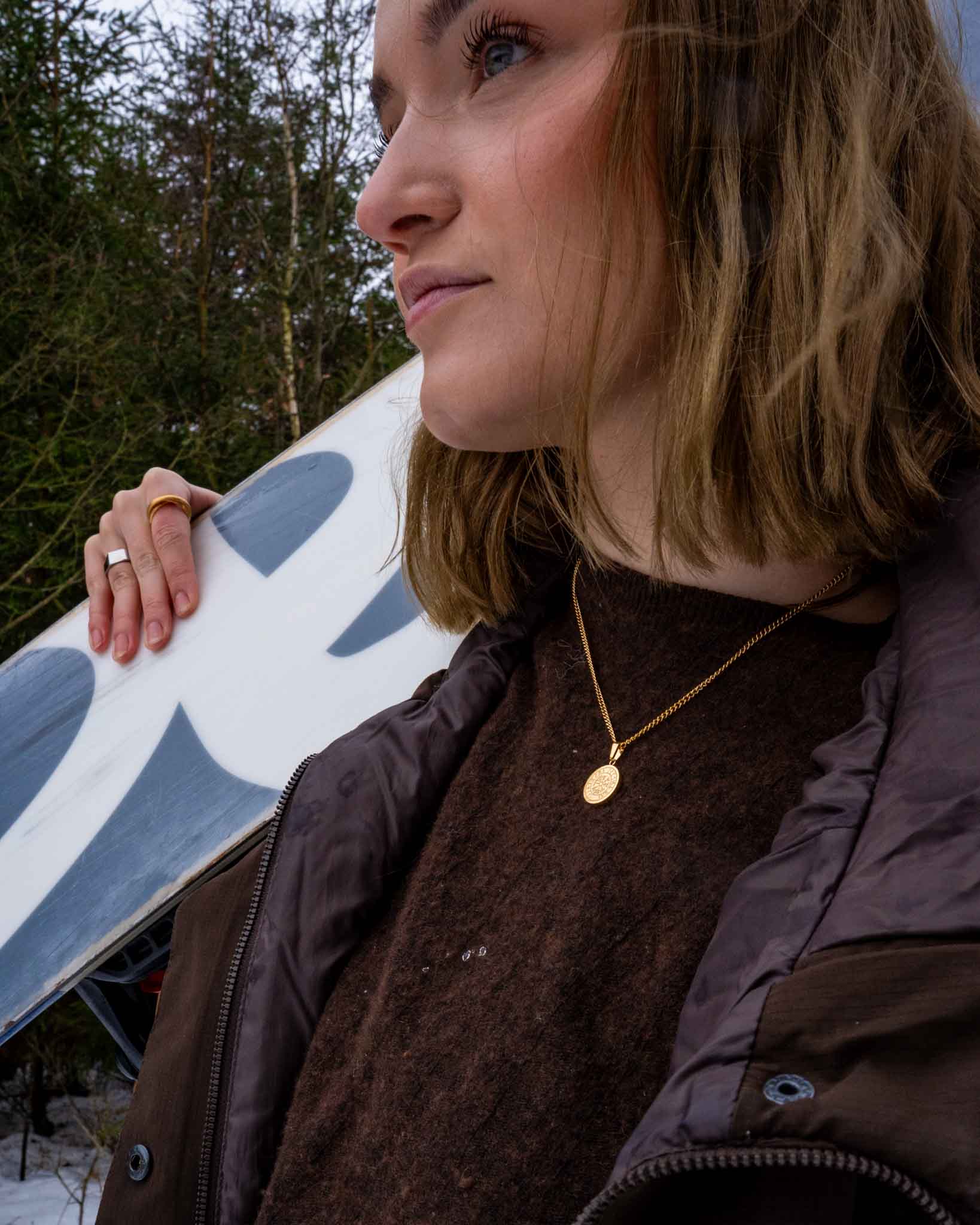 NL Minimal Vegvisir pendant - Gold-toned