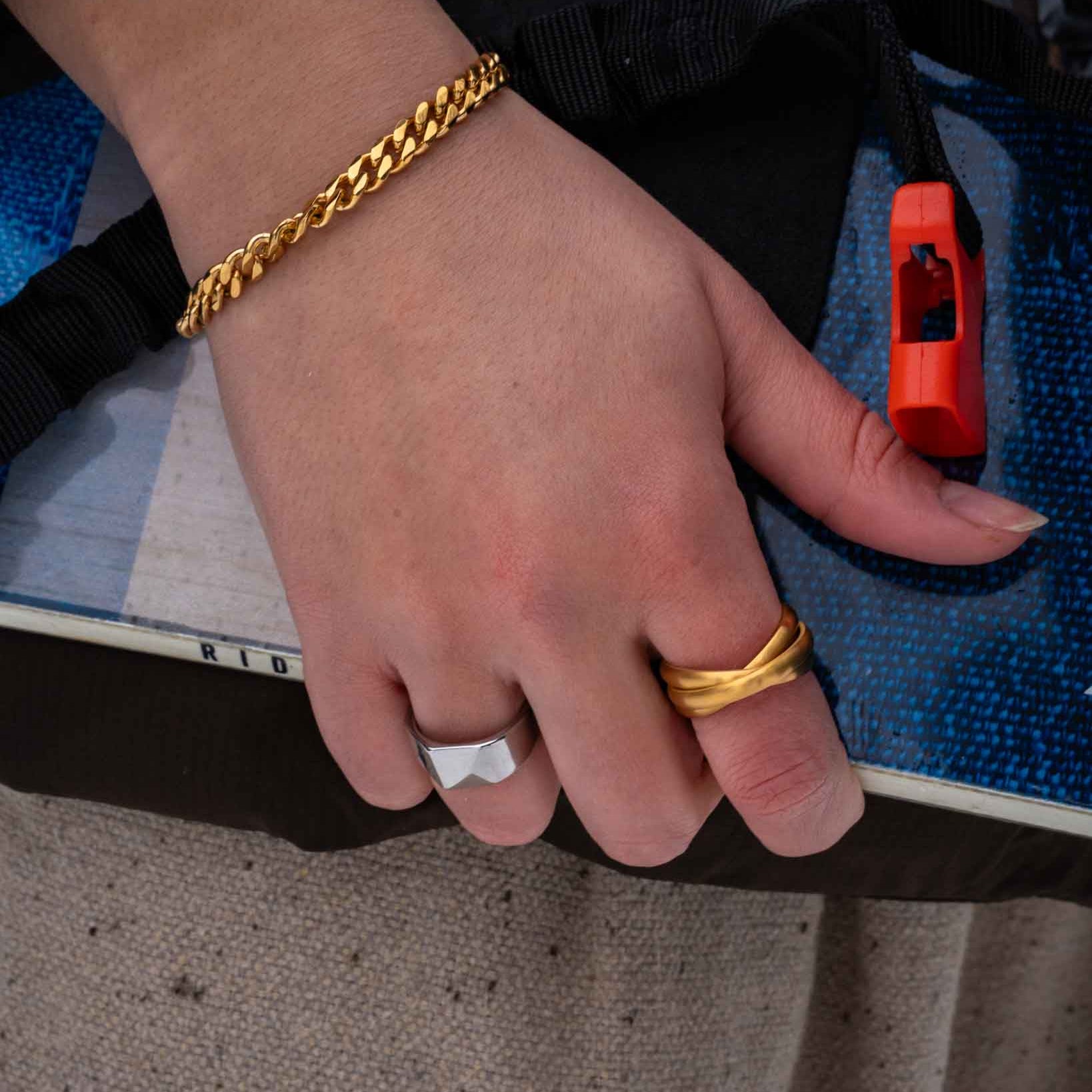 Helix band ring - Gold-toned