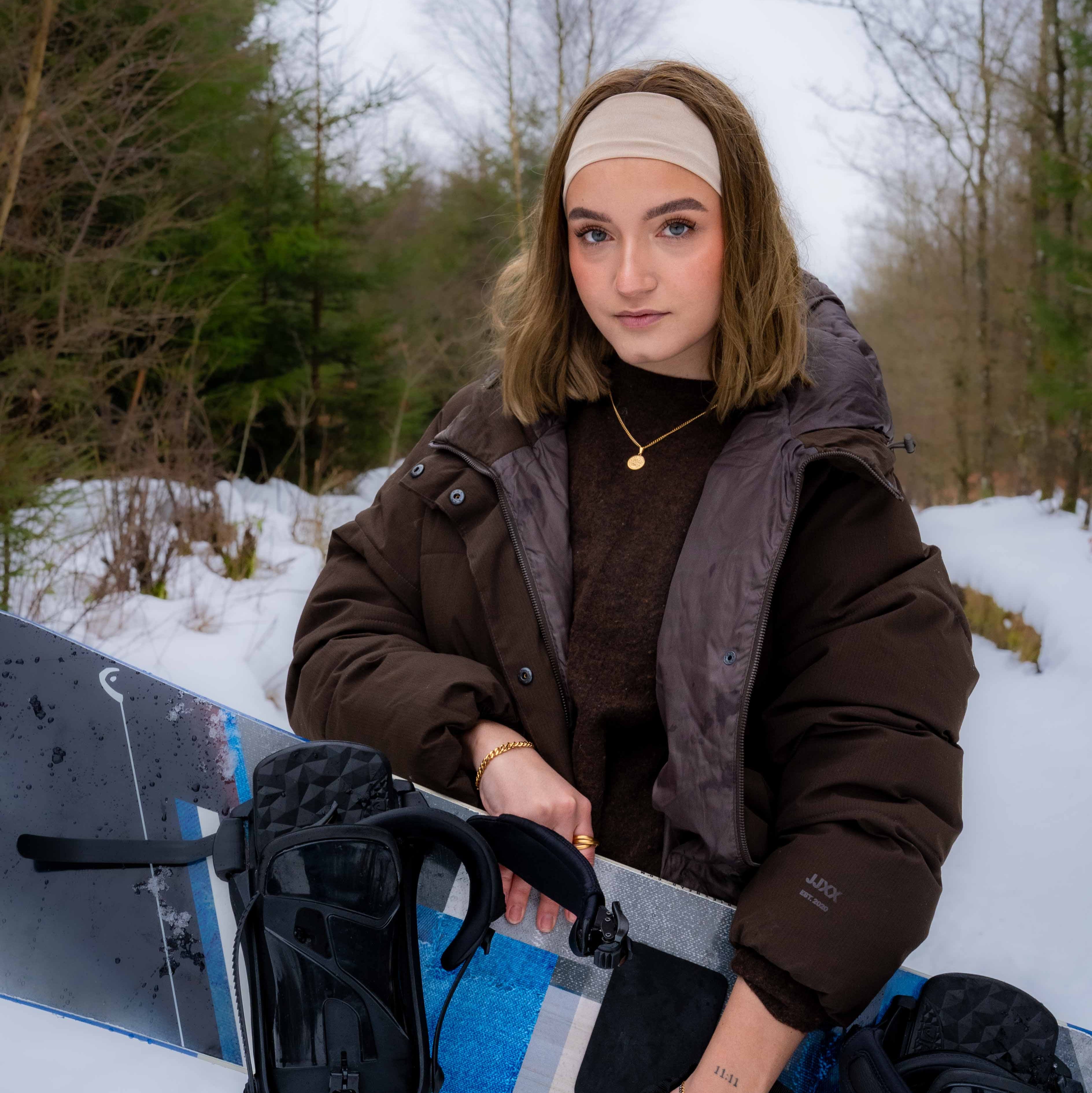 NL Yggdrasil pendant - Gold-toned