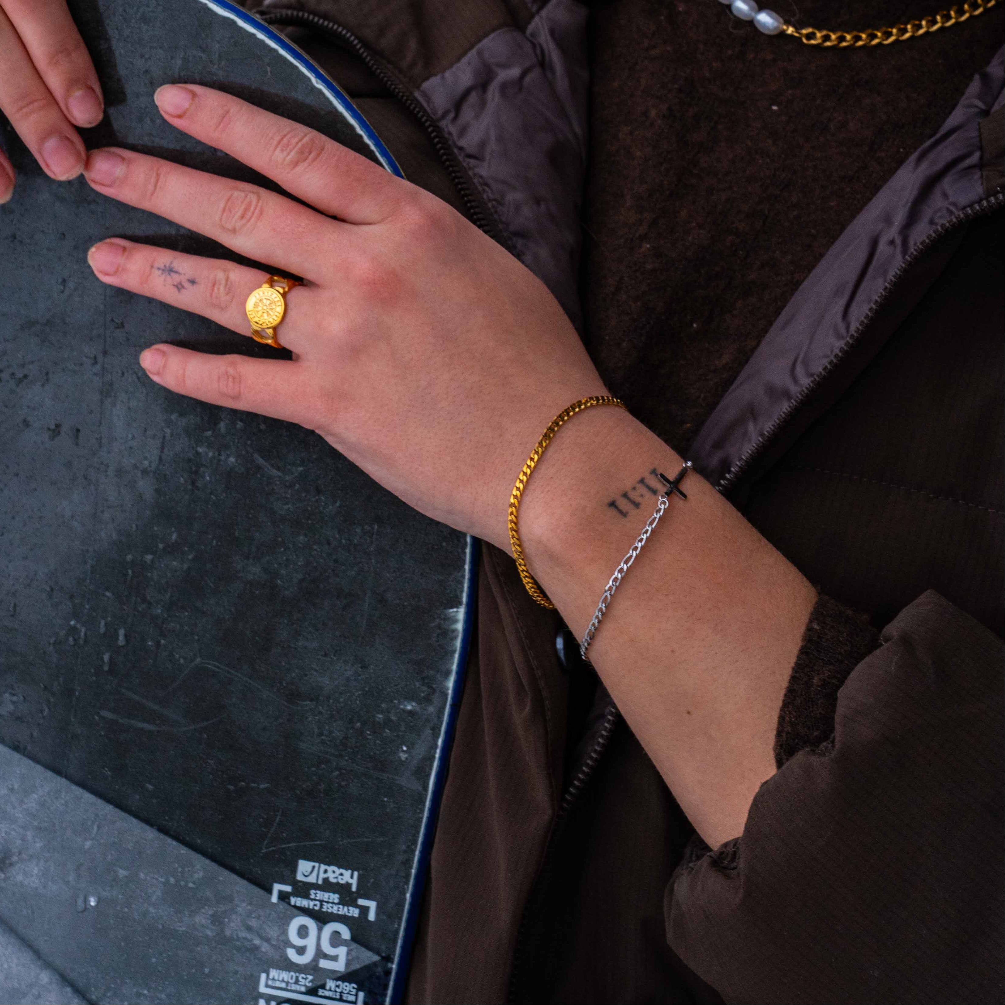 Antique Cross bracelet - Silver-toned