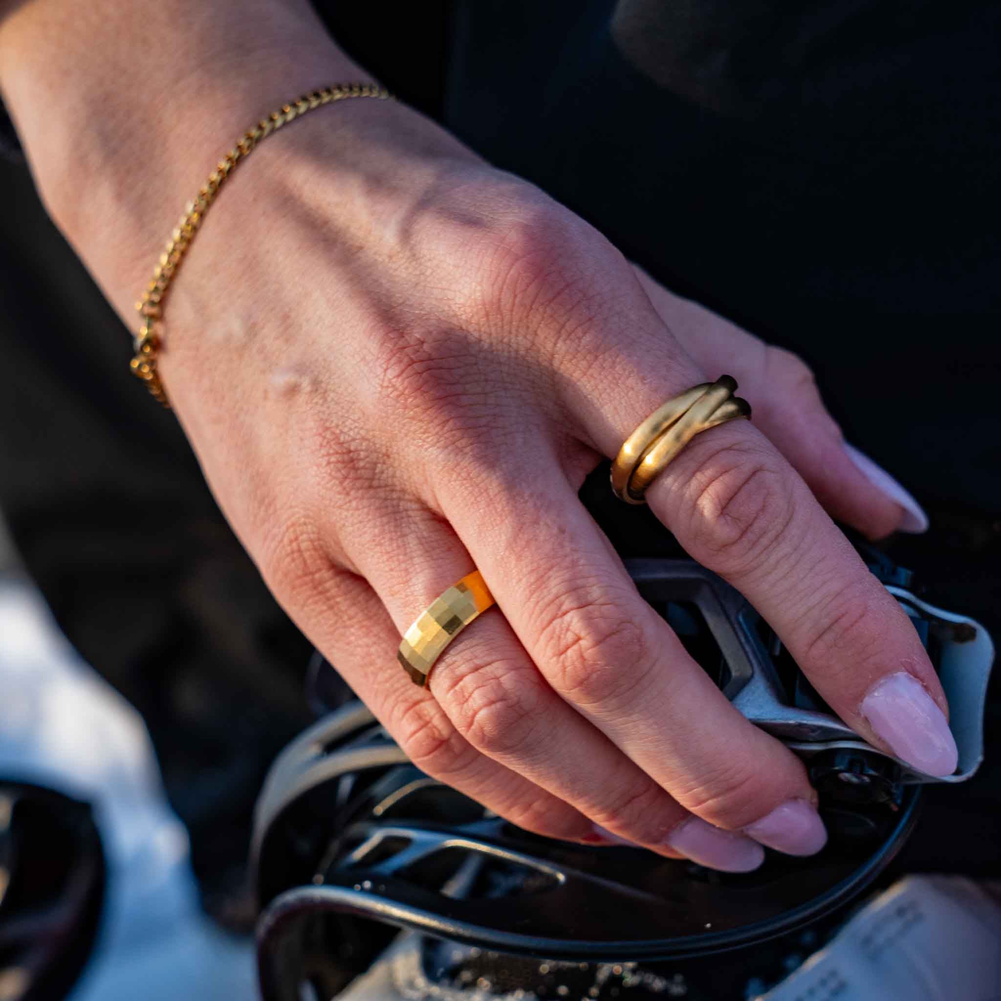 Helix band ring - Gold-toned