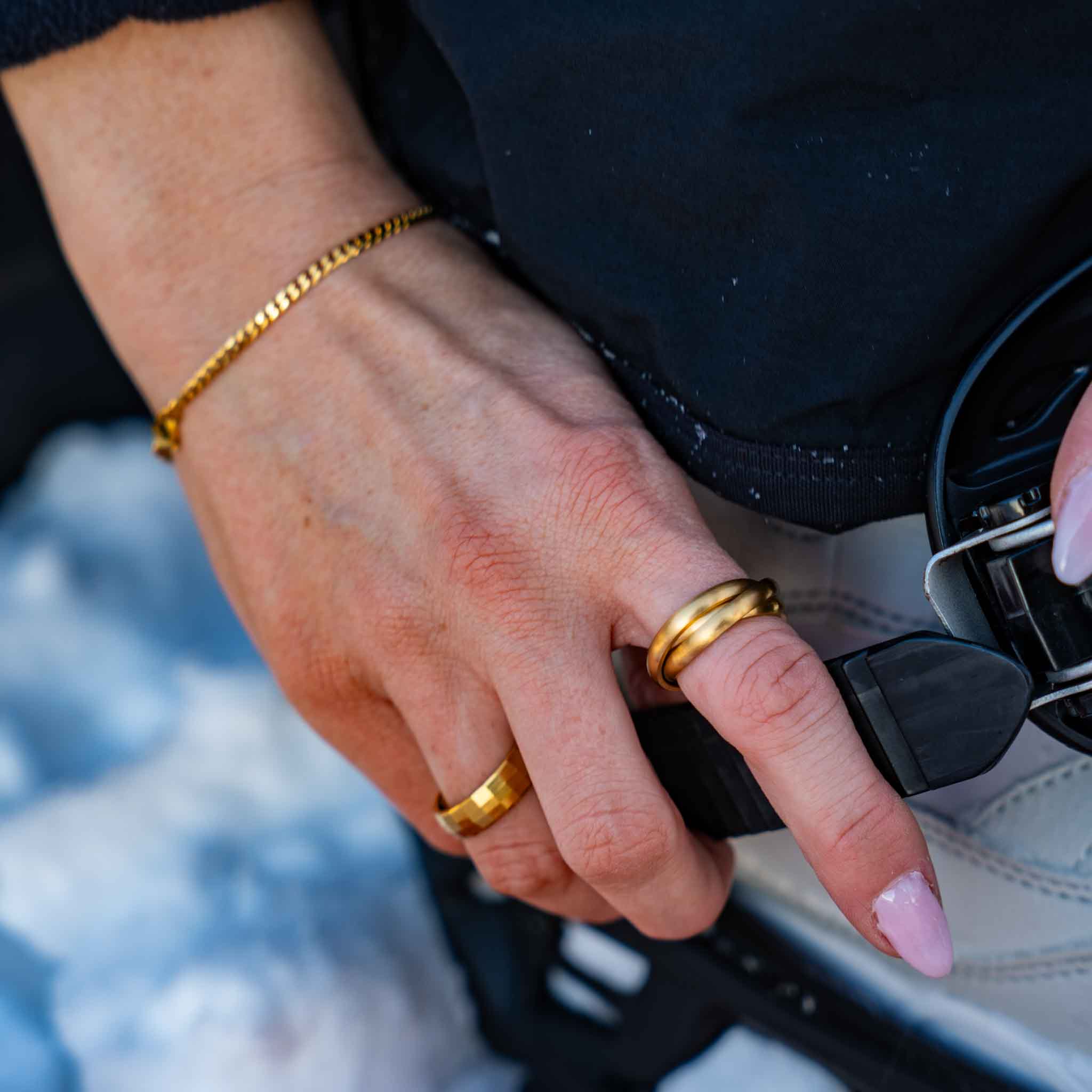 Helix band ring - Gold-toned