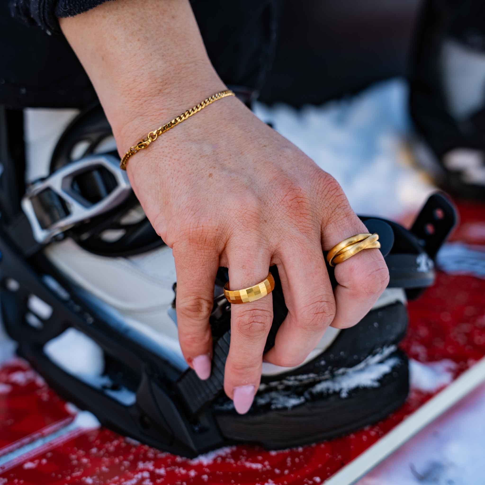 Minimal Sequence bracelet - Gold-toned