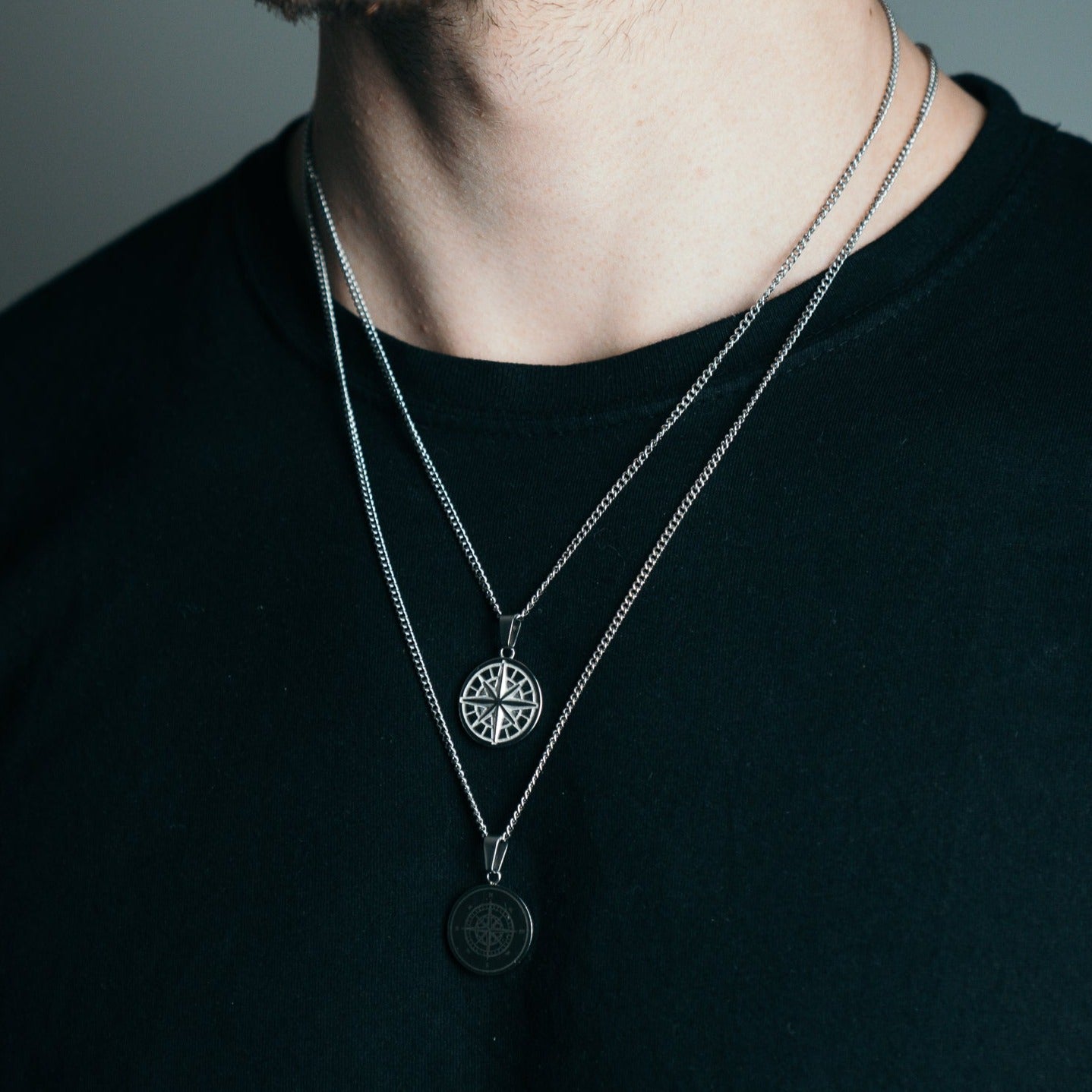 NL Compass pendant - Silver-toned