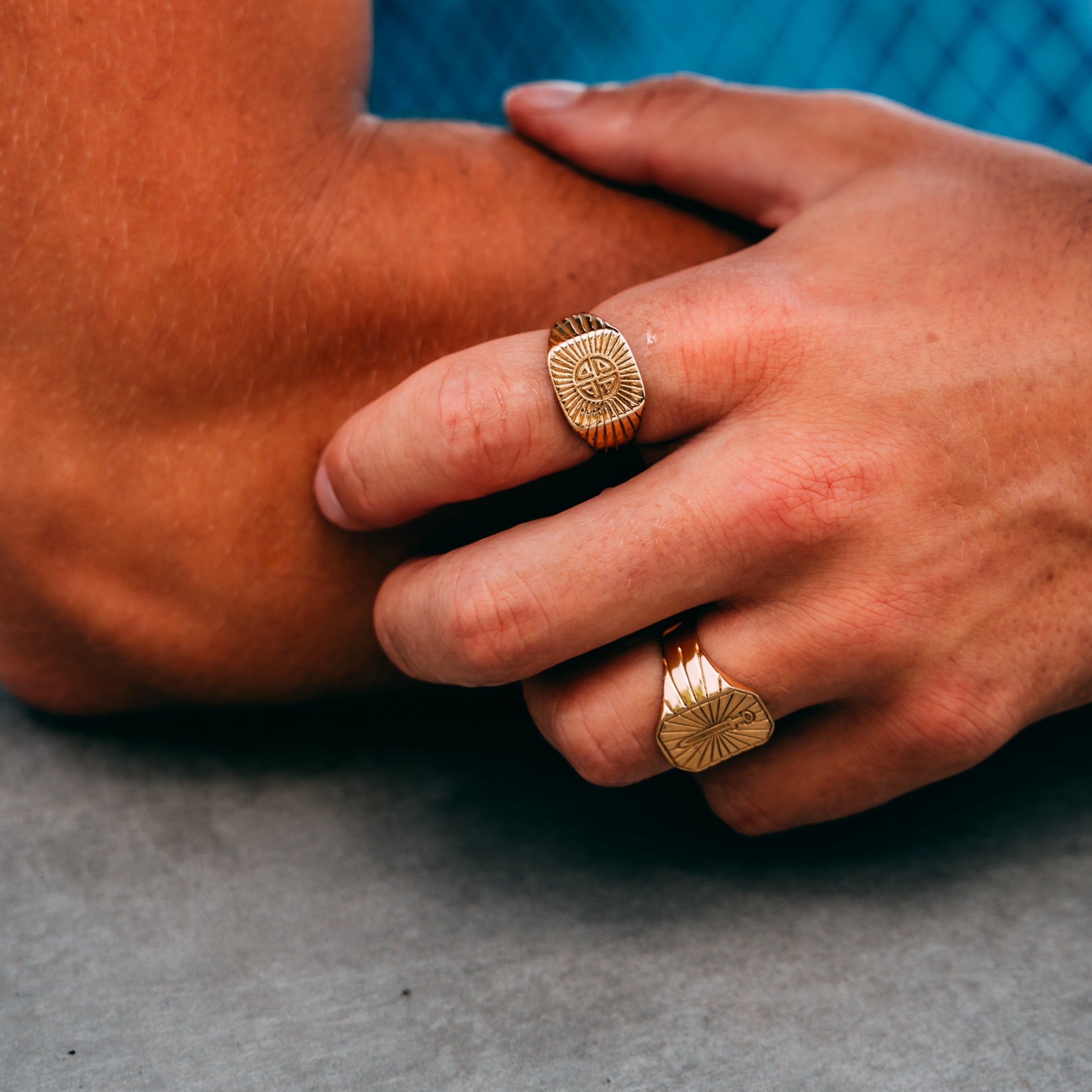 Gungnir Signature - Gold-toned ring