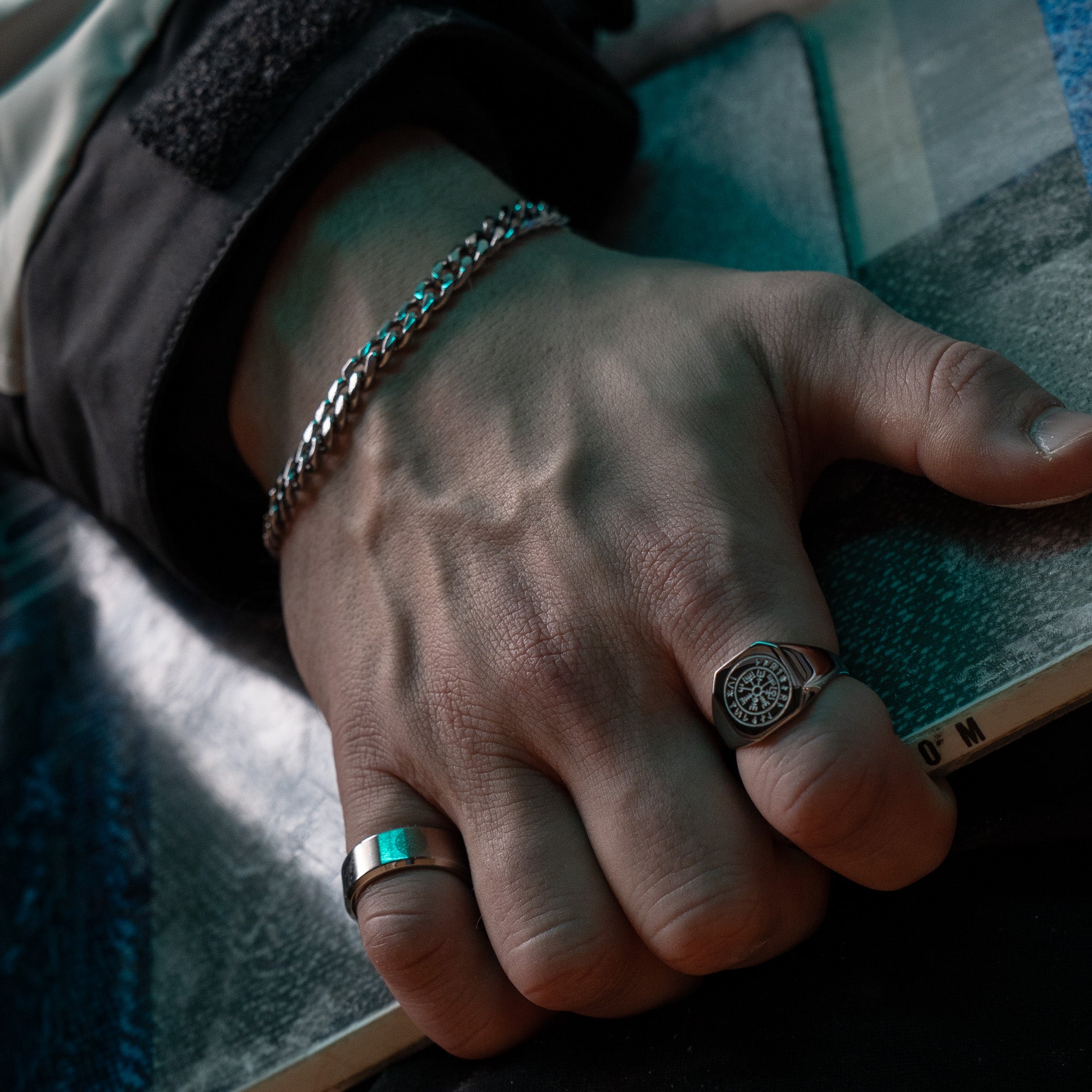 Vegvisir Signature - Silver-toned ring