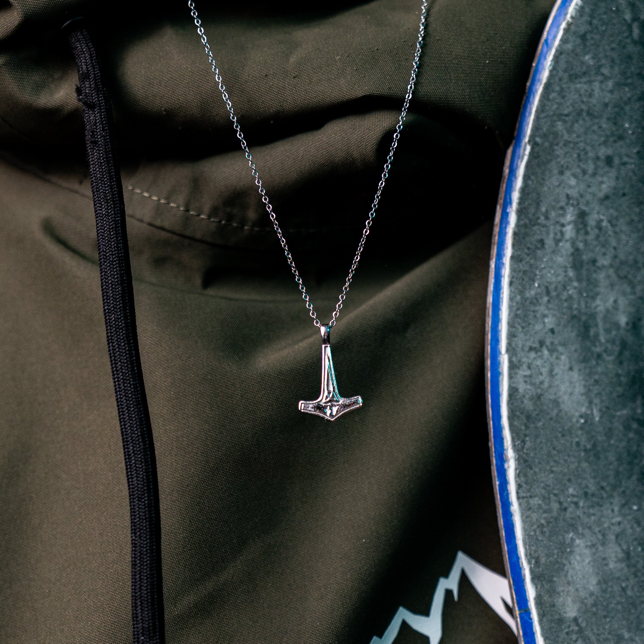 NL Mjolner pendant 2.0 - Silver-toned