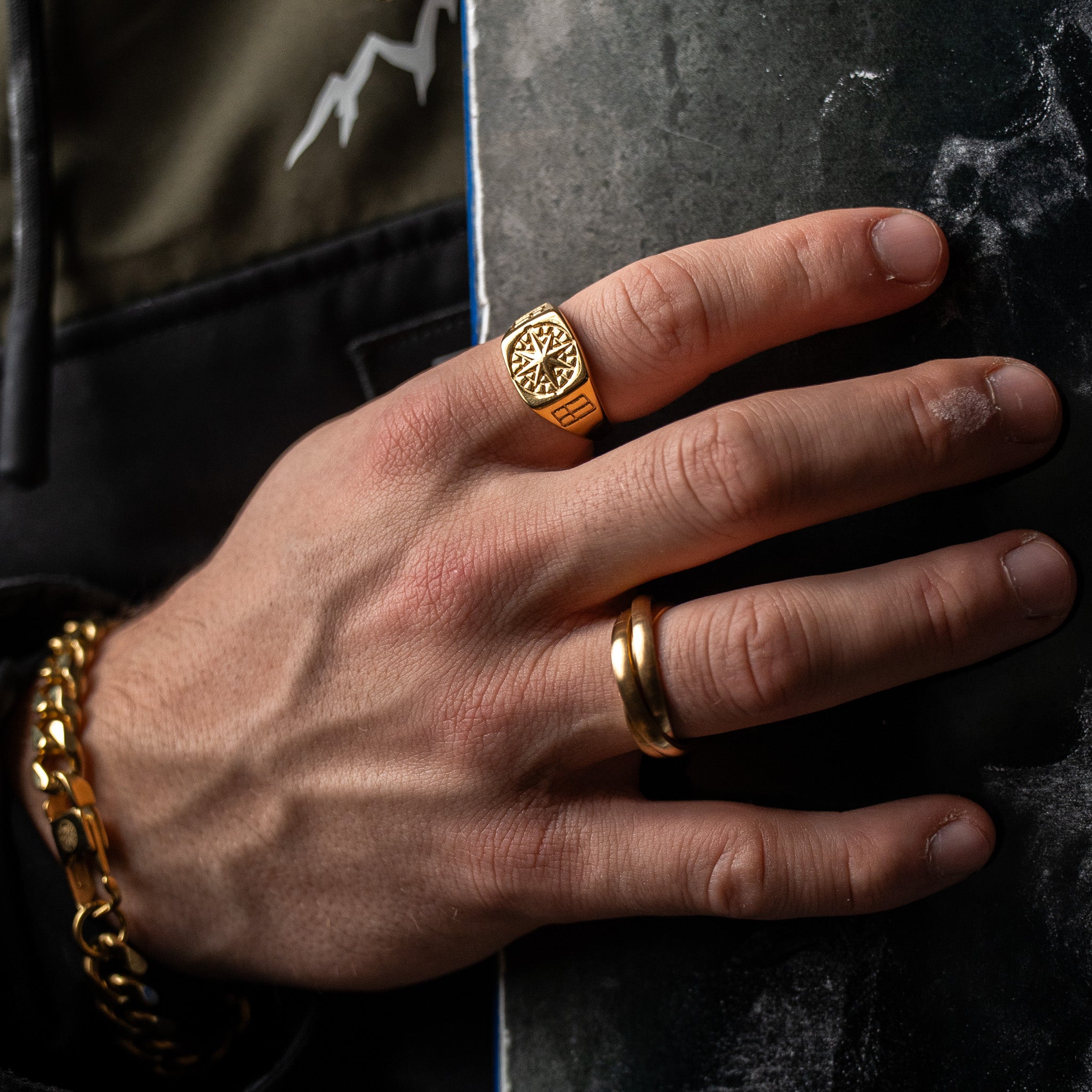 Helix band ring - Gold-toned