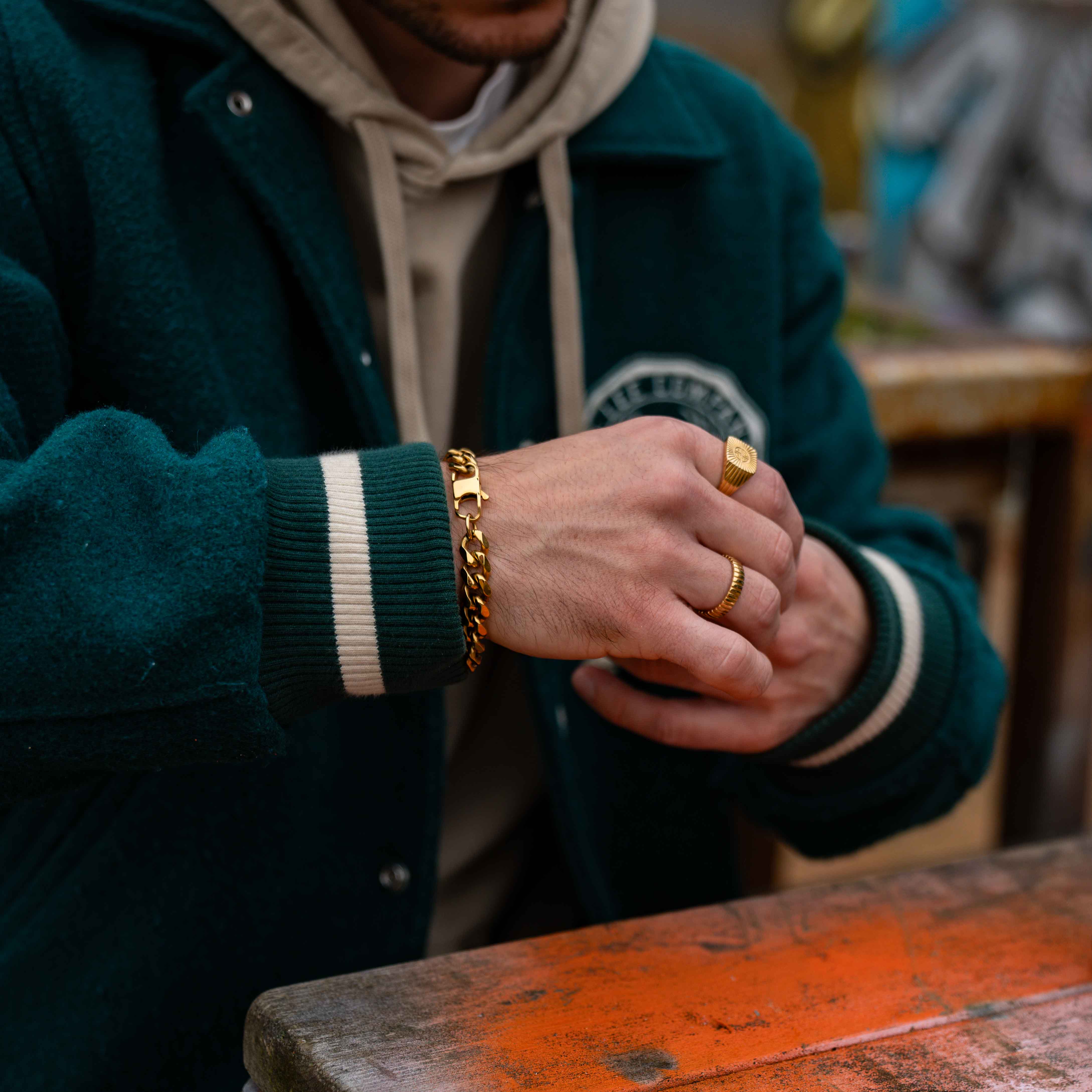 Sequence bracelet - Gold-toned