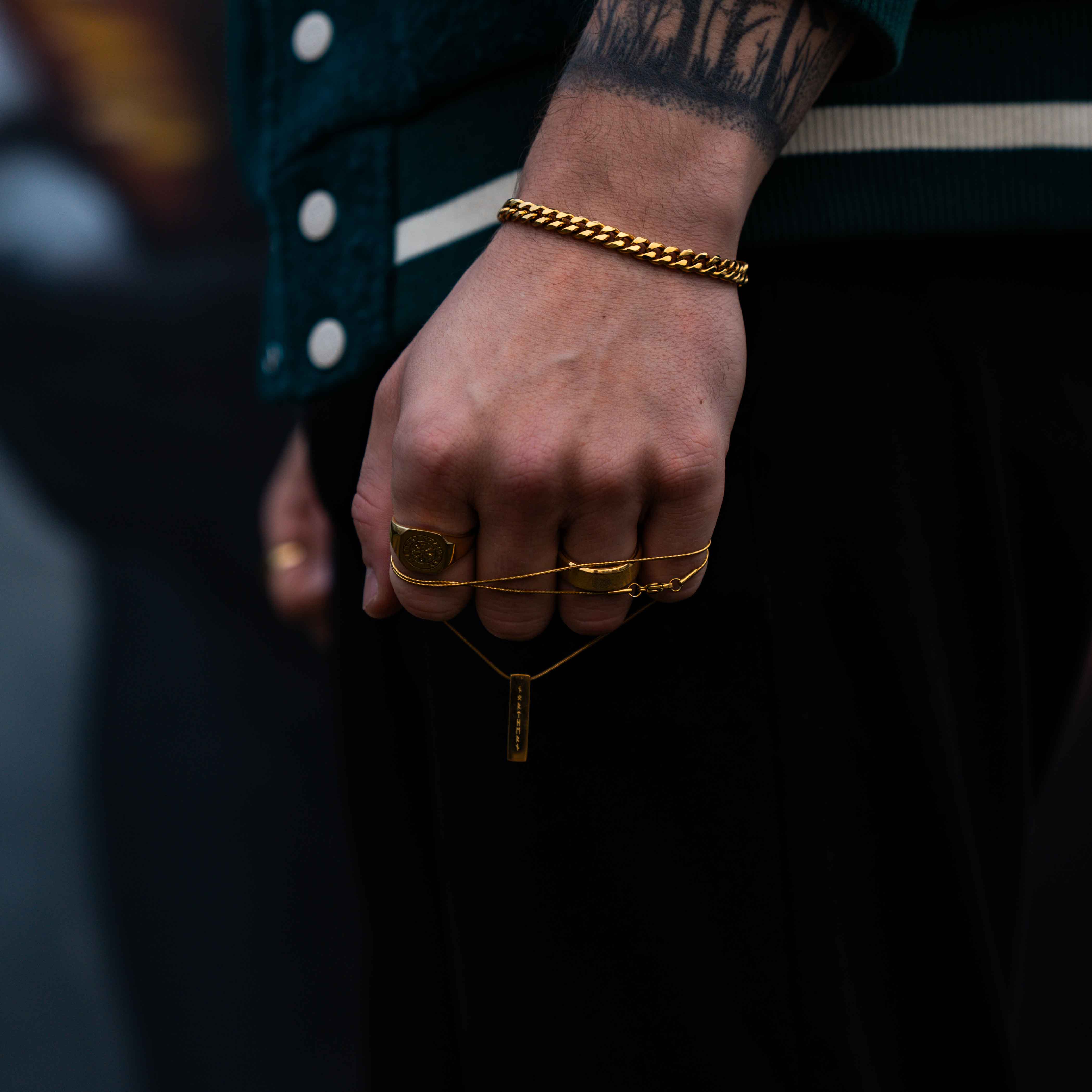 Sequence bracelet - Gold tone