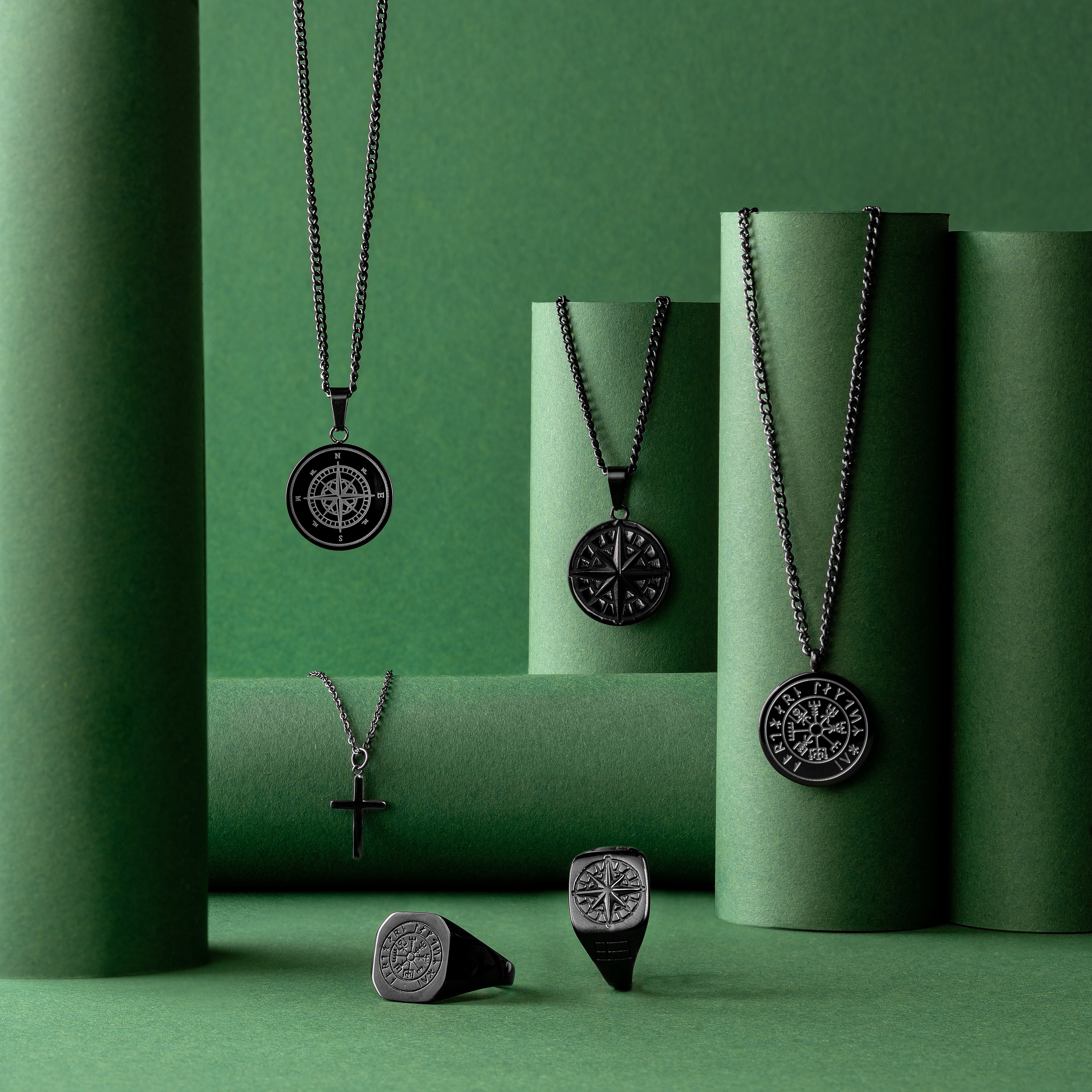 NL Compass pendant - Black