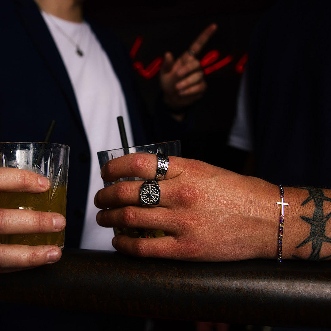 ANTIQUE CROSS BRACELET (SILVER)