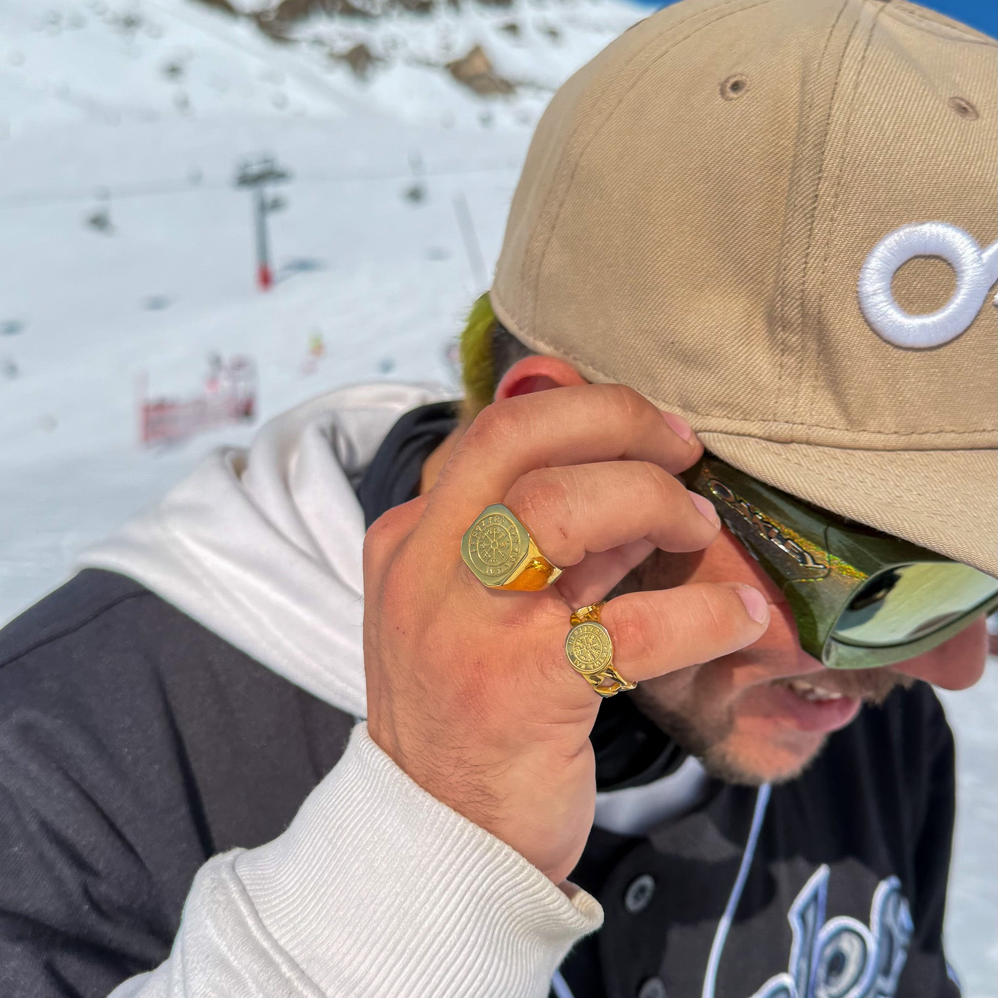 Vegvisir Oversize Signature - Gold-toned ring