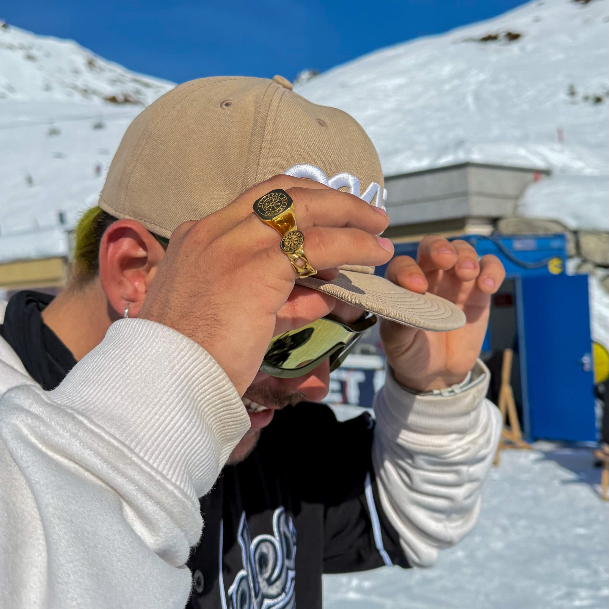 Vegvisir Oversize Signature - Gold-toned ring