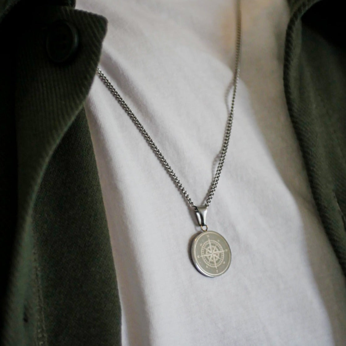 NL Compass pendant - Silver-toned
