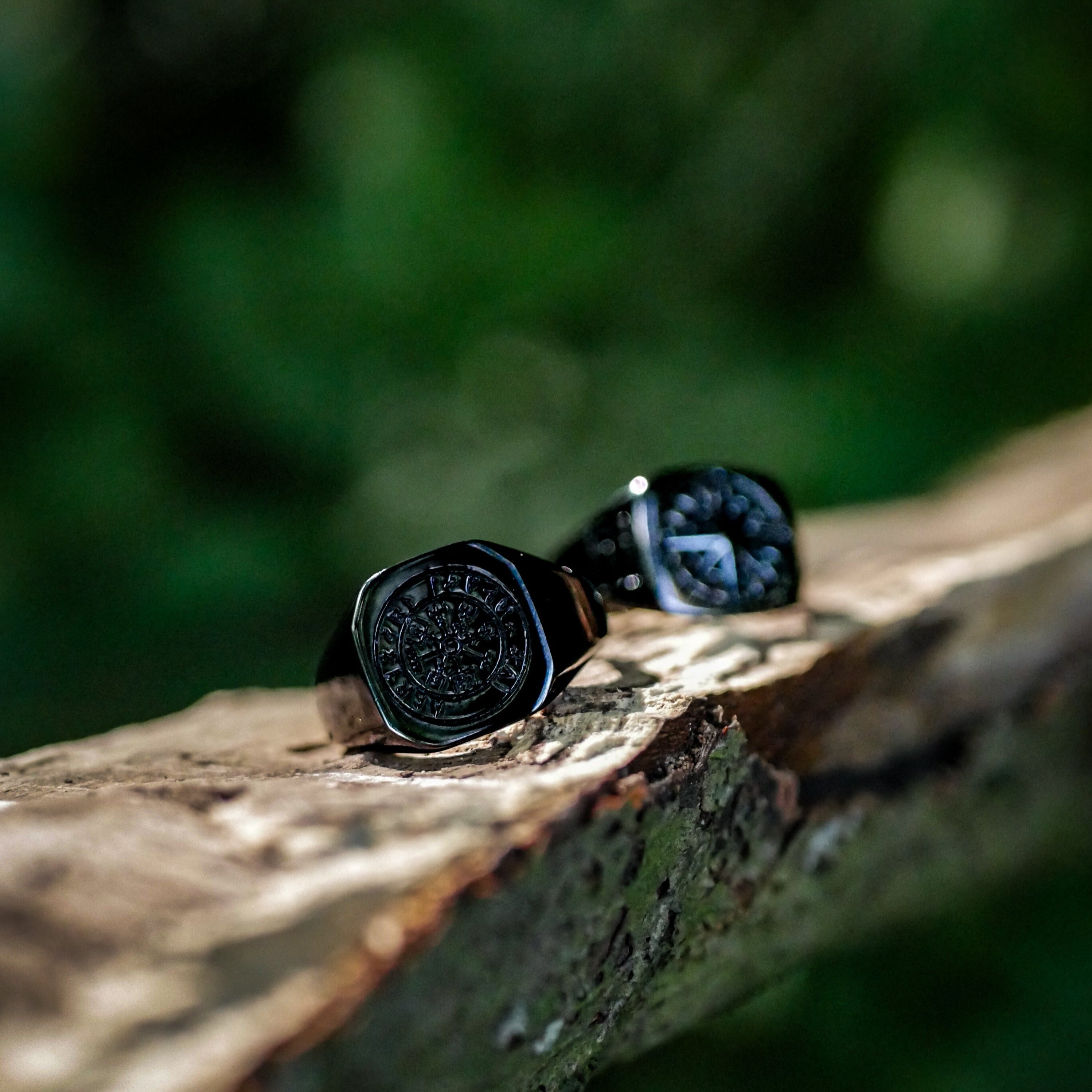 Vegvisir Signature - Black ring