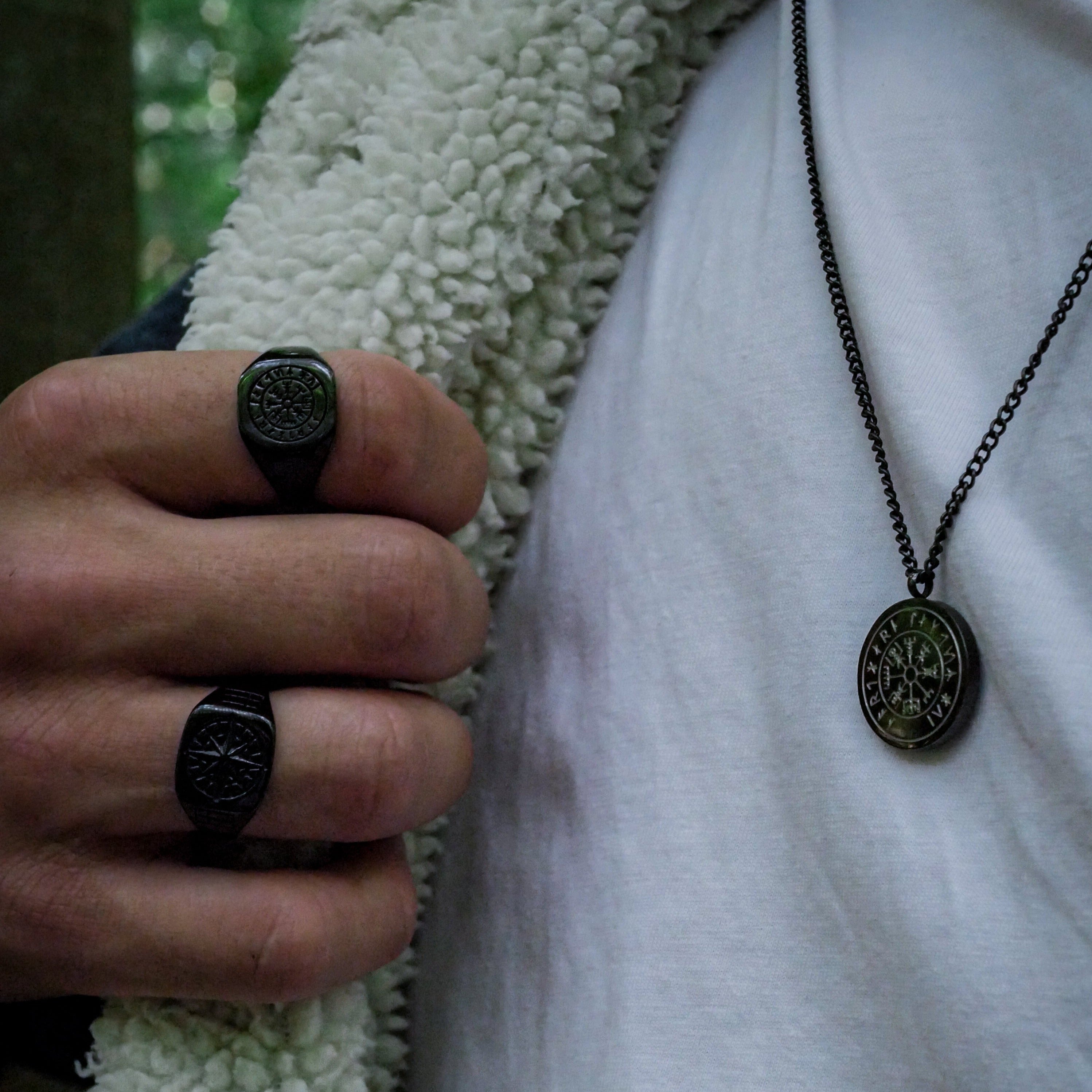 Vegvisir Signature - Black ring