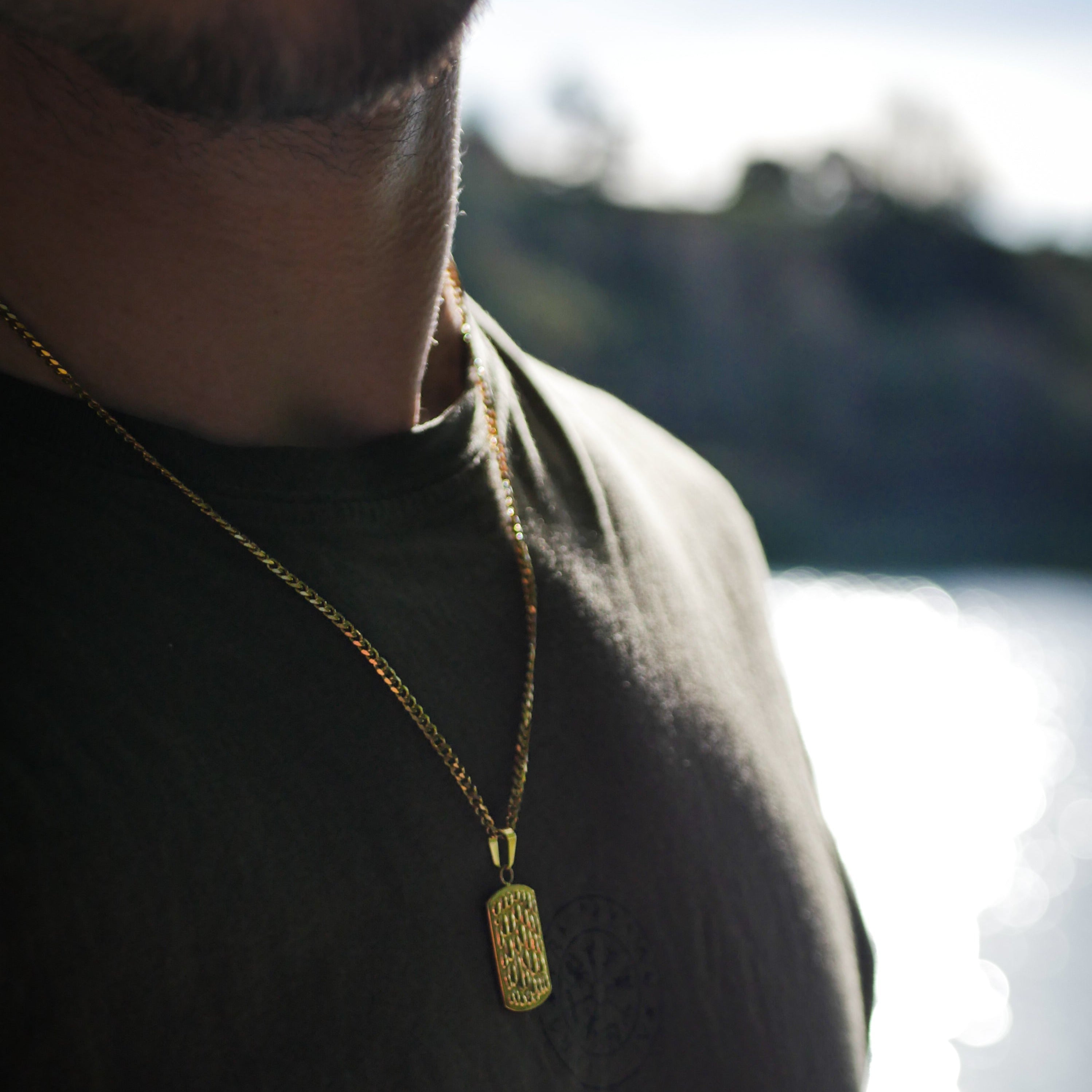 NL Hammertag pendant - Gold-toned