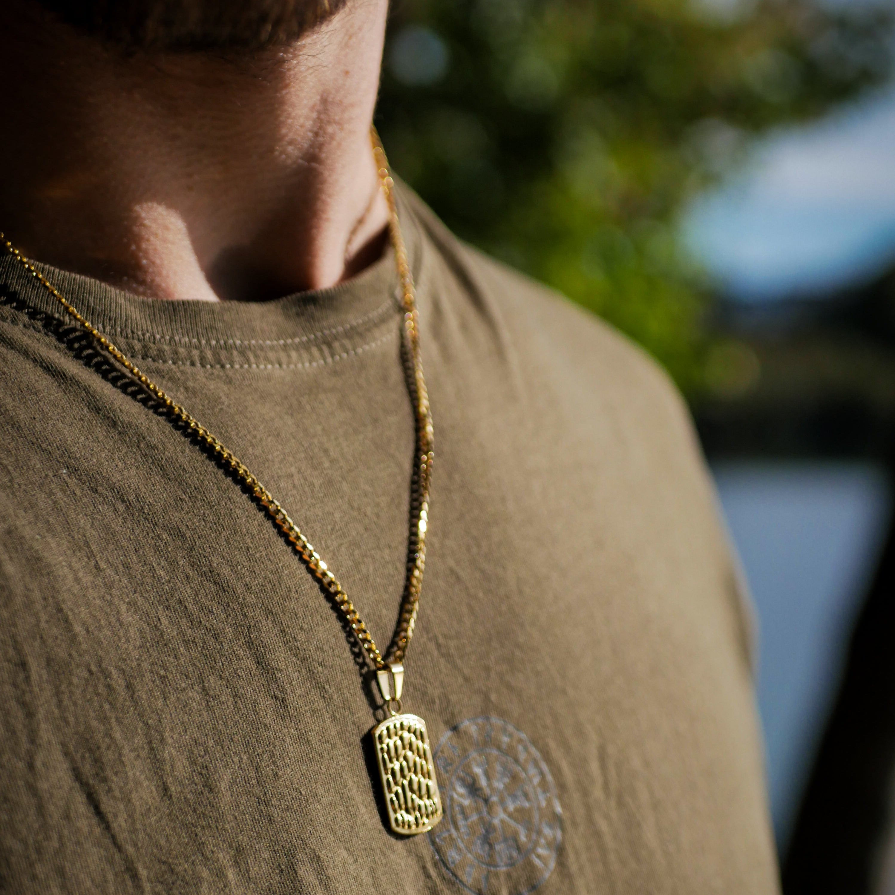 NL Hammertag pendant - Gold-toned