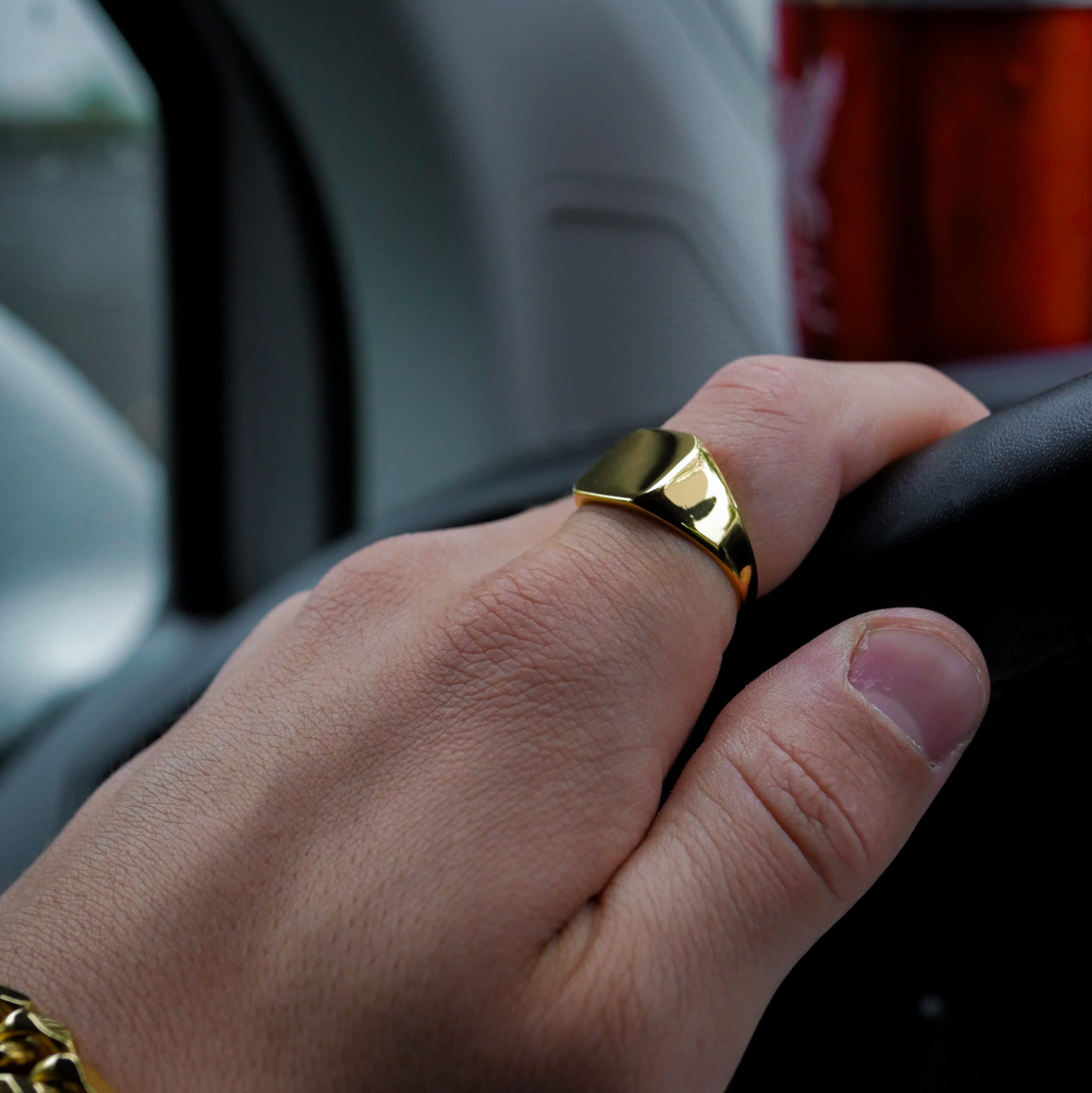 Classic Signature - Gold-toned ring