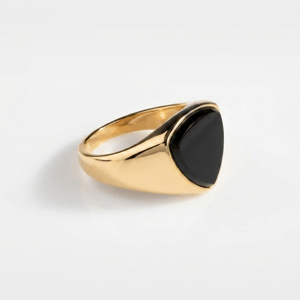 BLACK ONYX POLYGON SIGNATURE RING (GOLD)