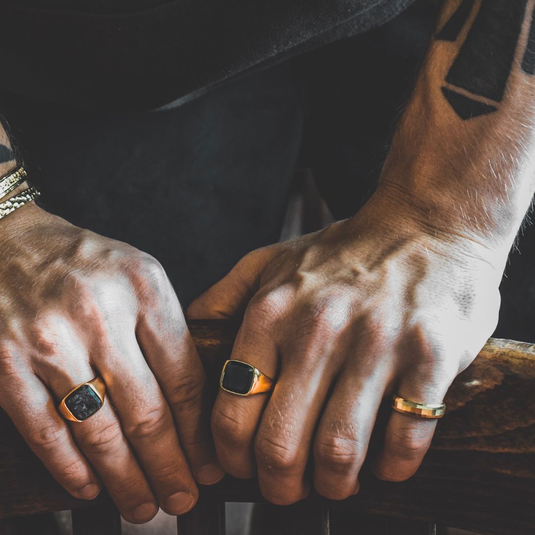 Black Onyx Signature - Gold-toned ring