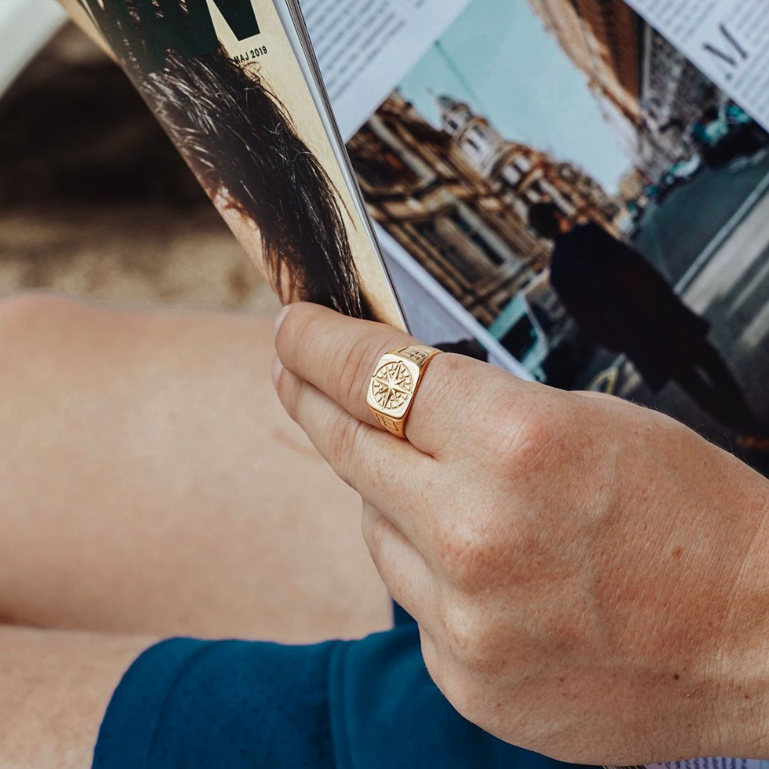 Compass Signature - Gold-toned ring