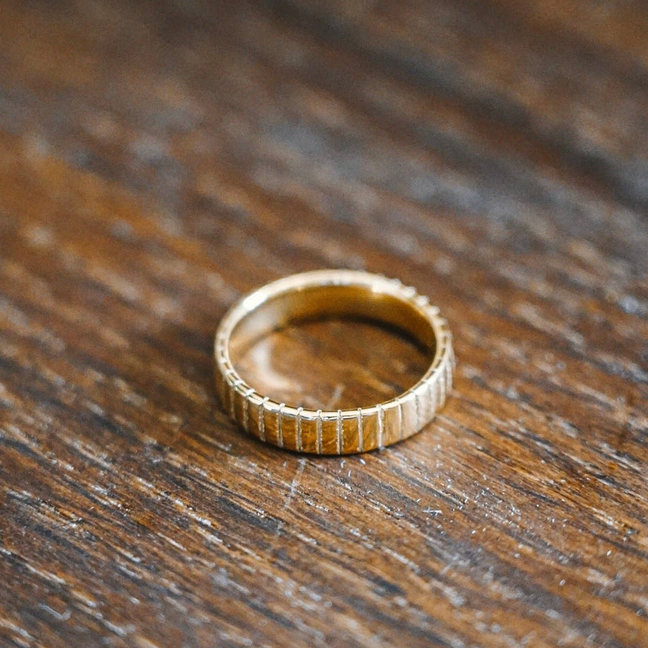 Siempre Cut band - Gold-toned ring