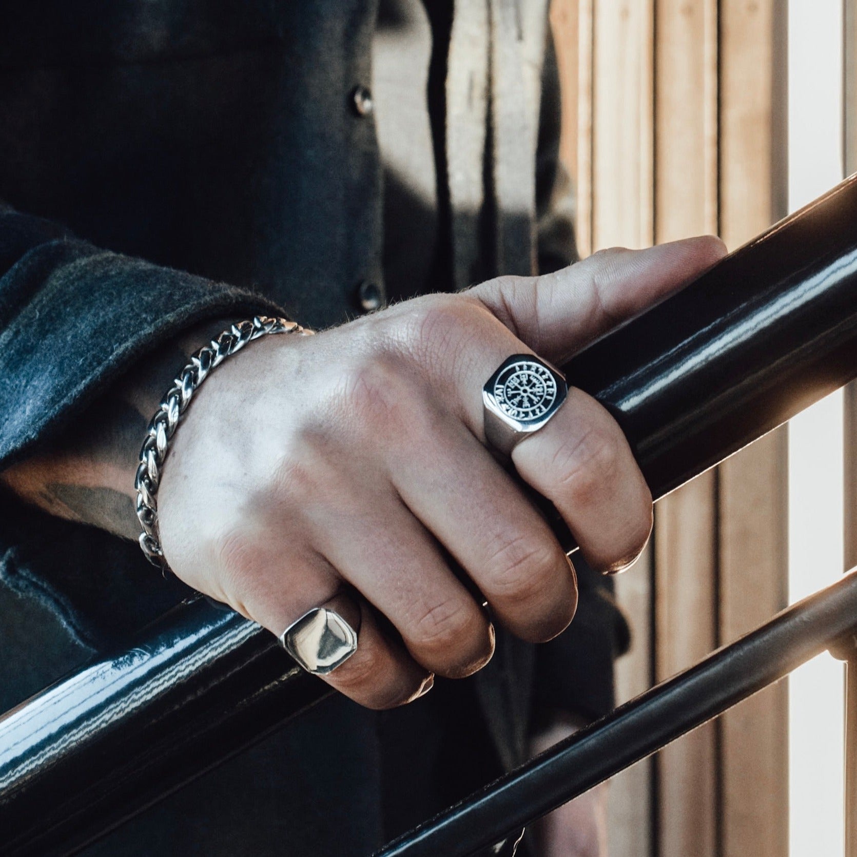 Vegvisir Oversize Signature - Silver-toned ring