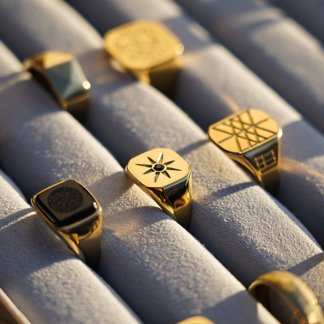 North Star Signature - Gold-toned ring