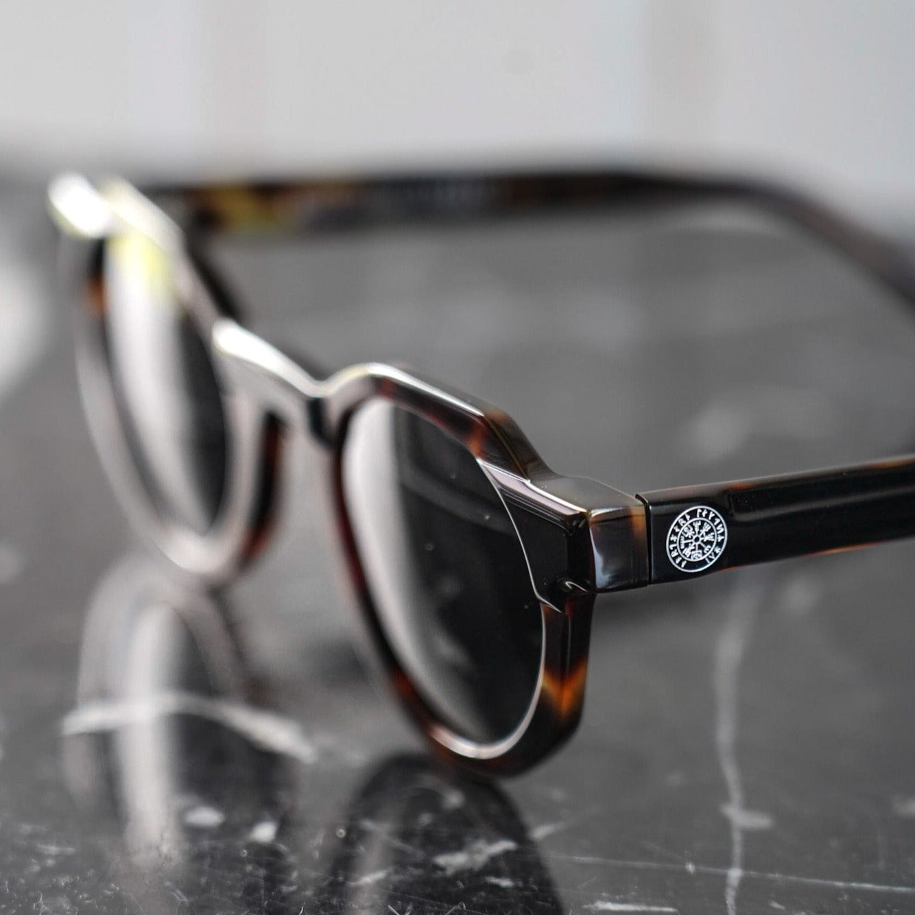 Signature sunglasses - Turtoise