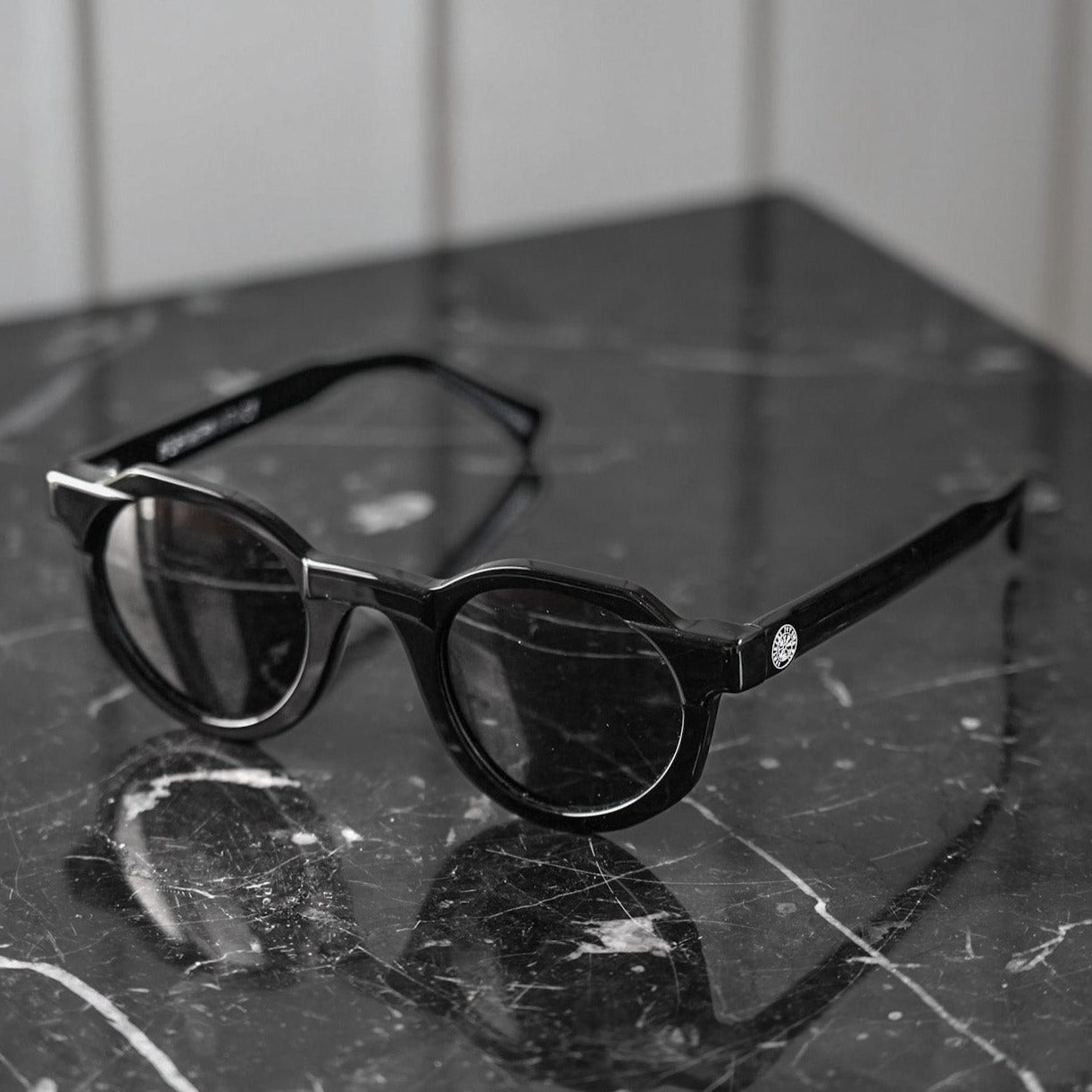 Signature sunglasses - Deep Black