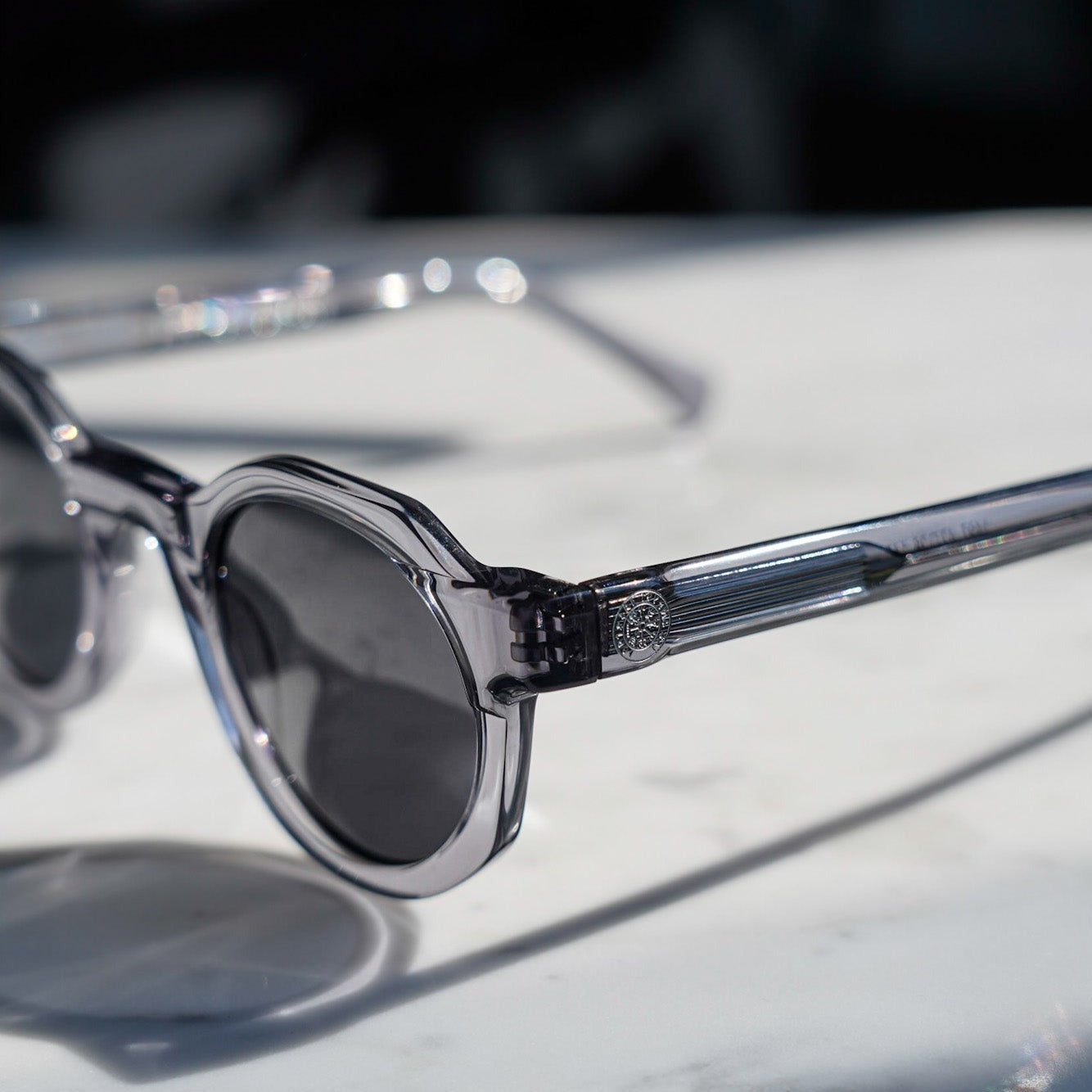 Signature sunglasses - Transparent grey