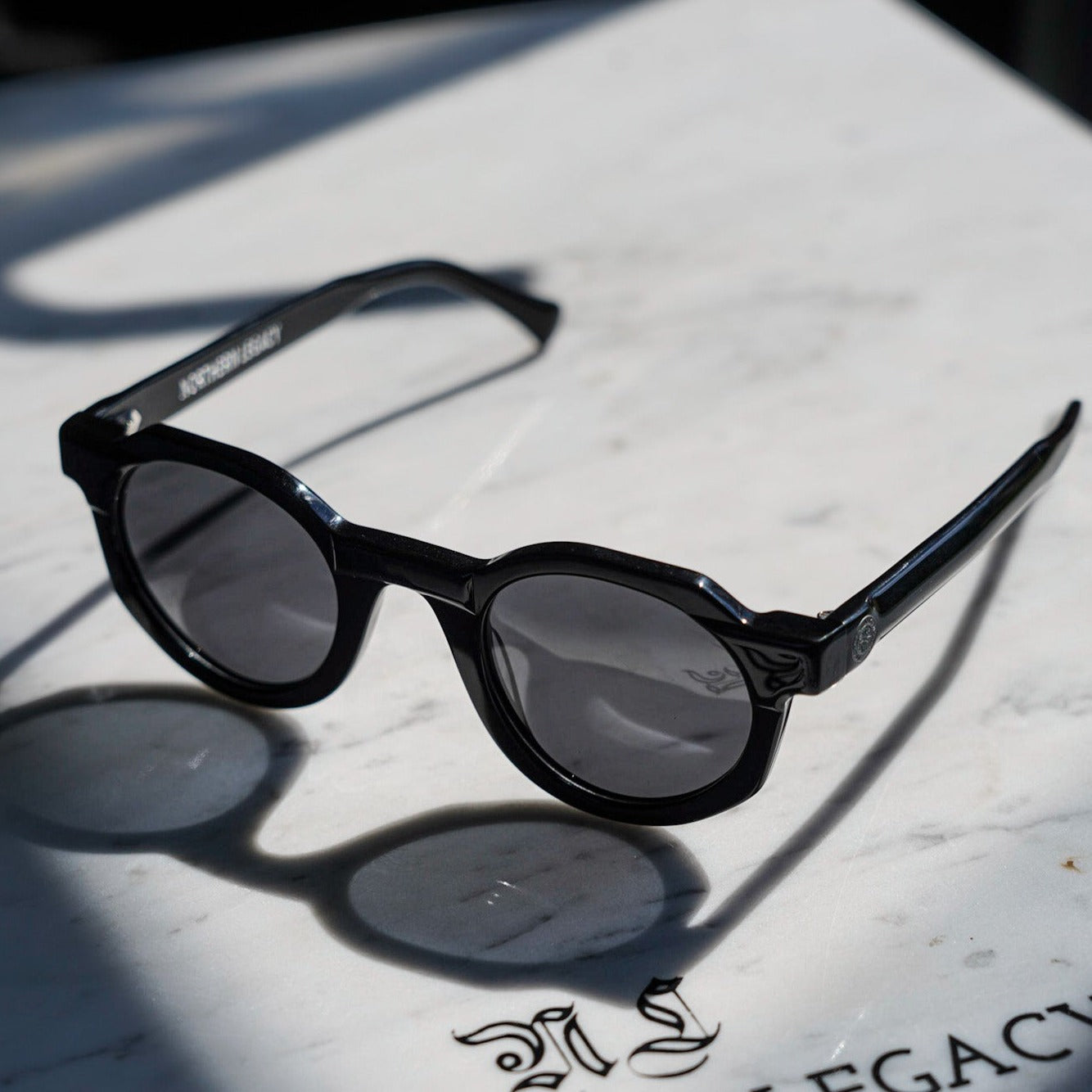 Signature sunglasses - Deep Black