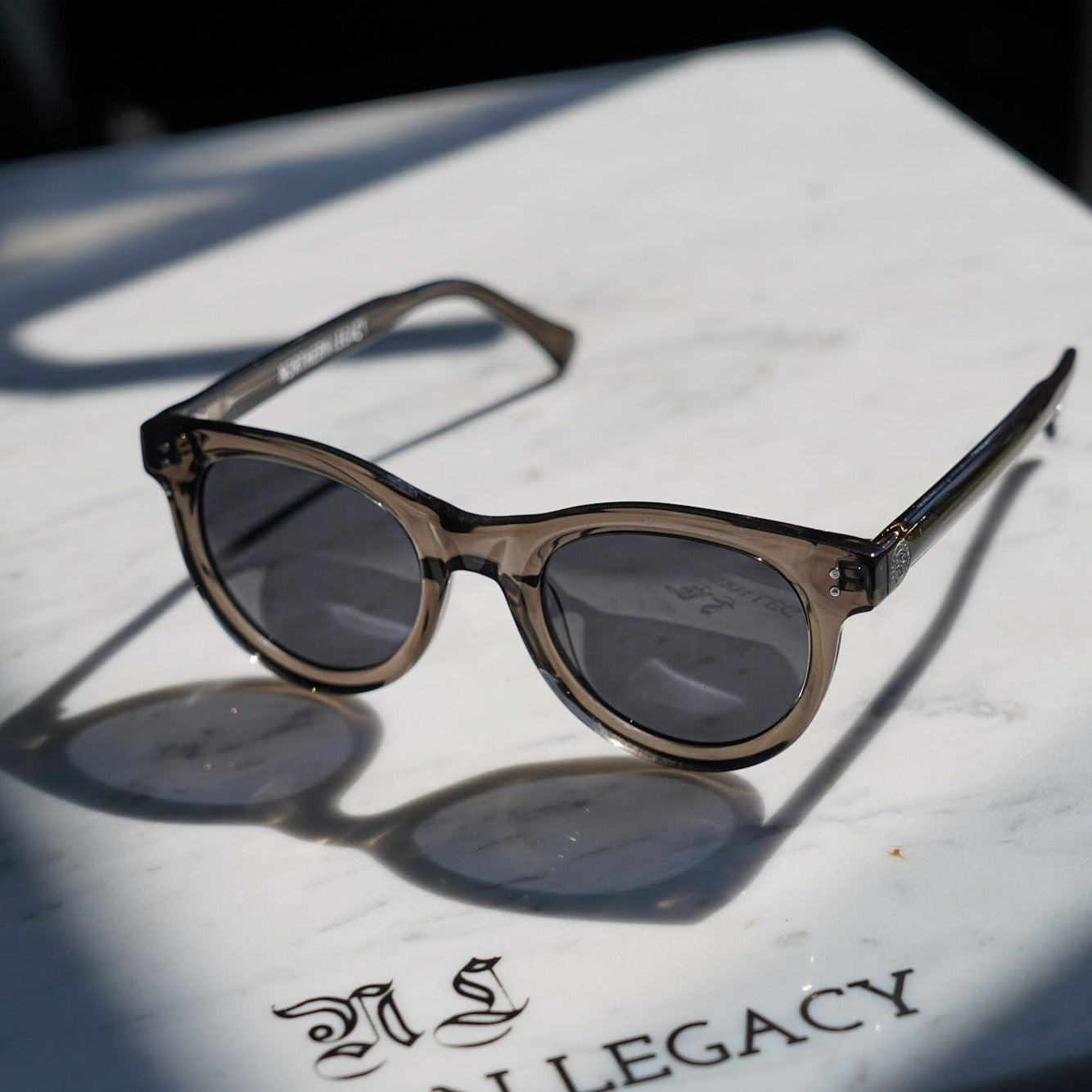 Classic sunglasses - Transparent grey