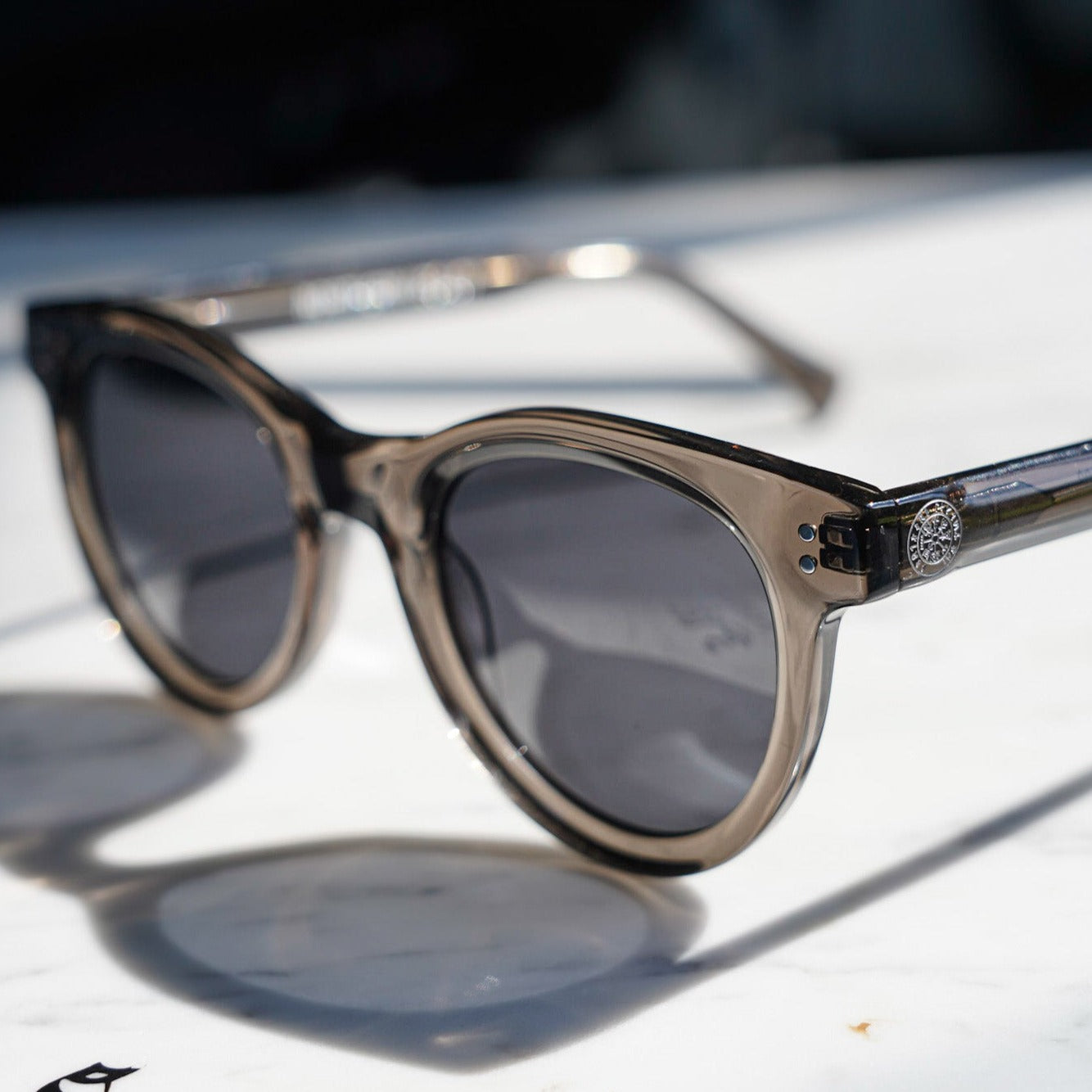 Classic sunglasses - Transparent grey