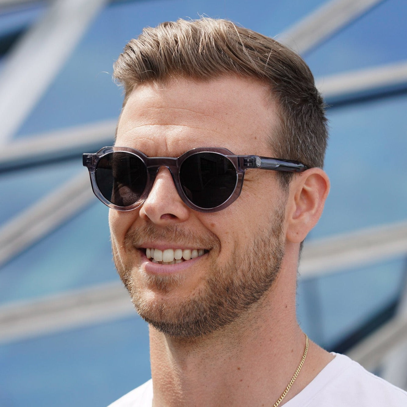 Signature sunglasses - Transparent grey