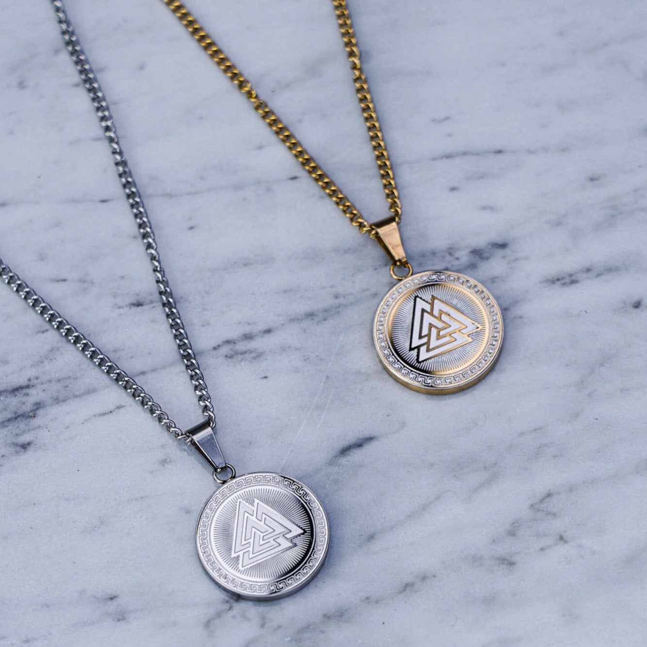 NL Valknut Signature pendant - Gold-toned