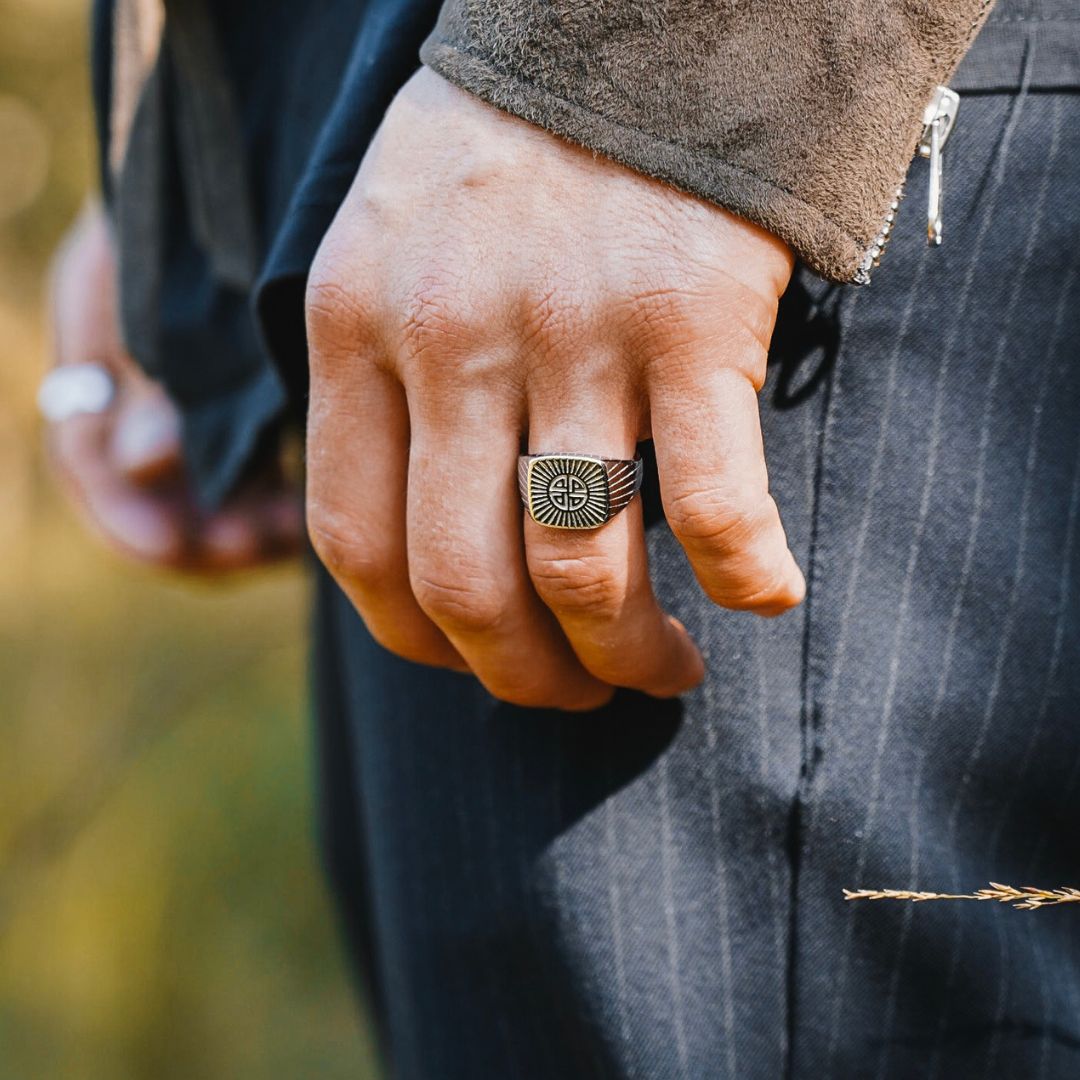 Knot Signature - Silver-toned ring