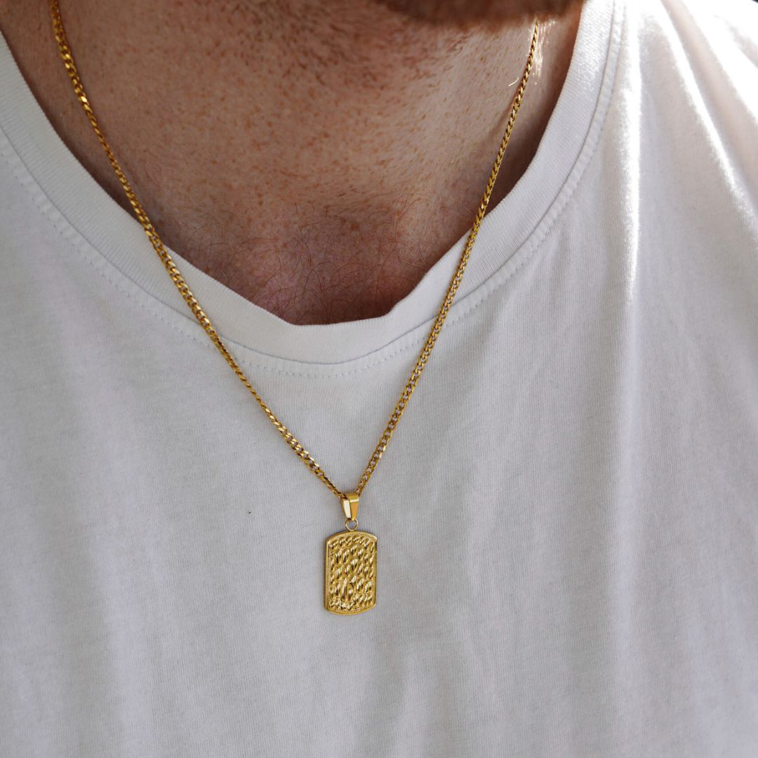 NL Hammertag pendant - Gold-toned