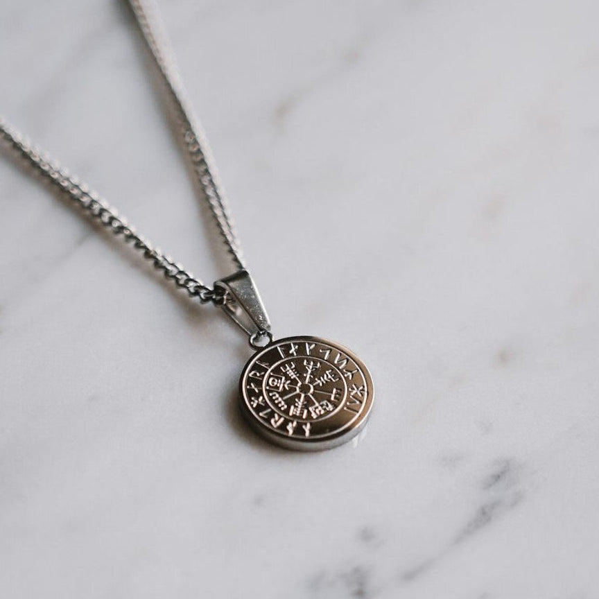 NL Minimal Vegvisir pendant - Silver-toned