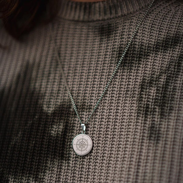 COMPASS PENDANT (SILVER)