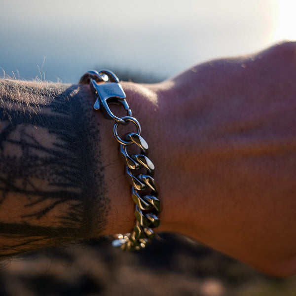 SEQUENCE OVERSIZE BRACELET (SILVER)